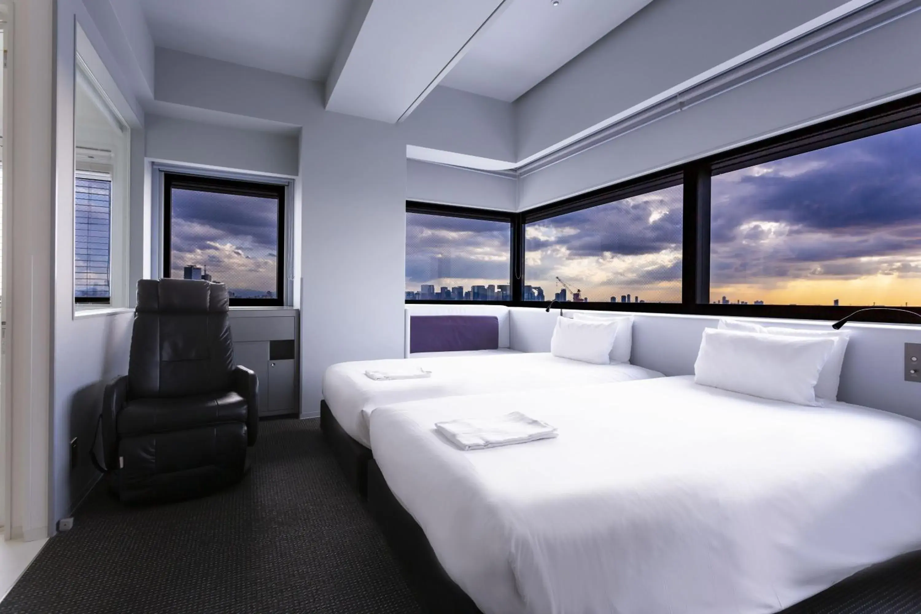 Corner Twin Room - Non-Smoking in remm Shin-Osaka Corner Twin Room - Non-Smoking in remm Shin-Osaka