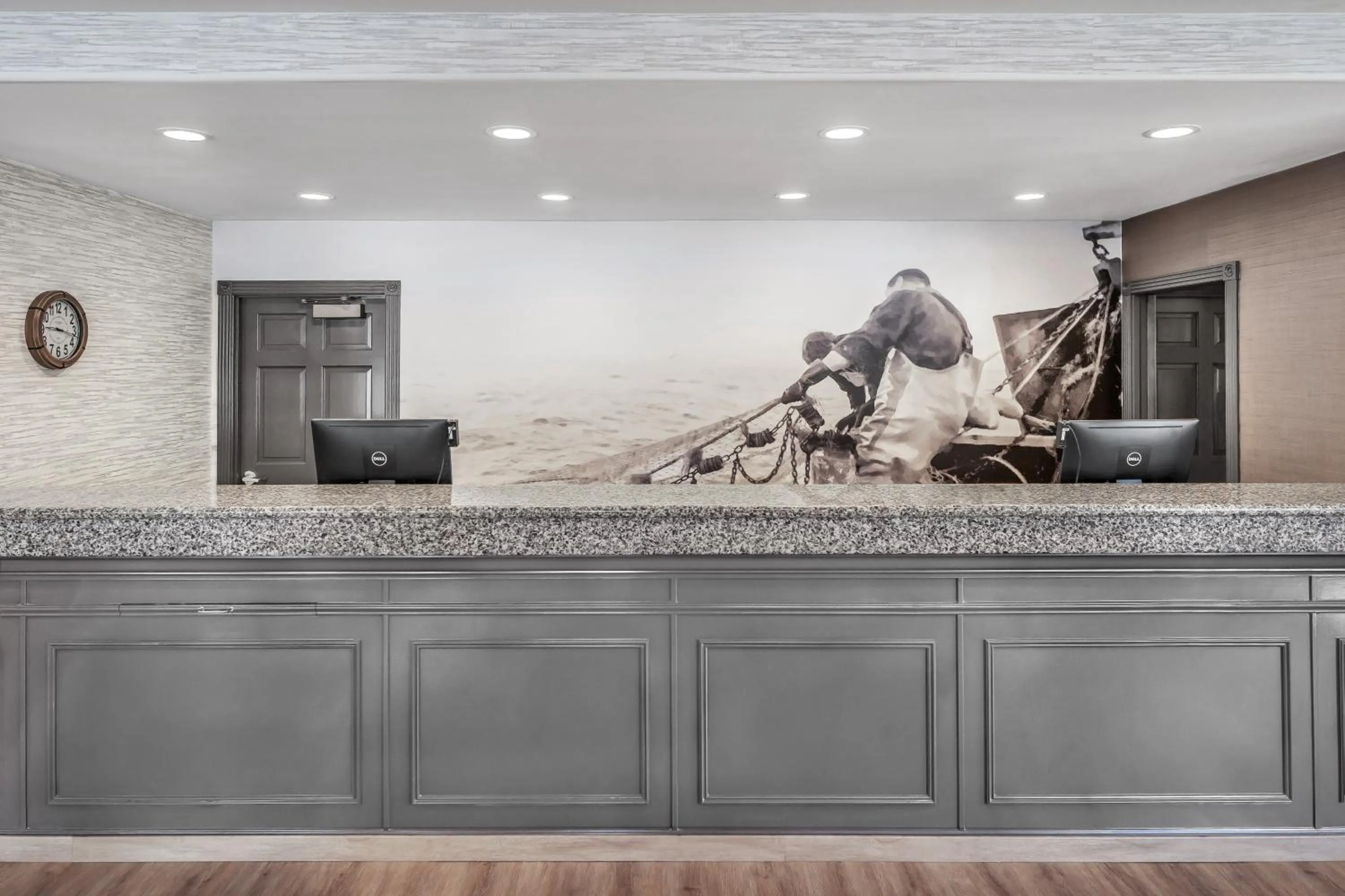 Lobby or reception in Beachfront Inn