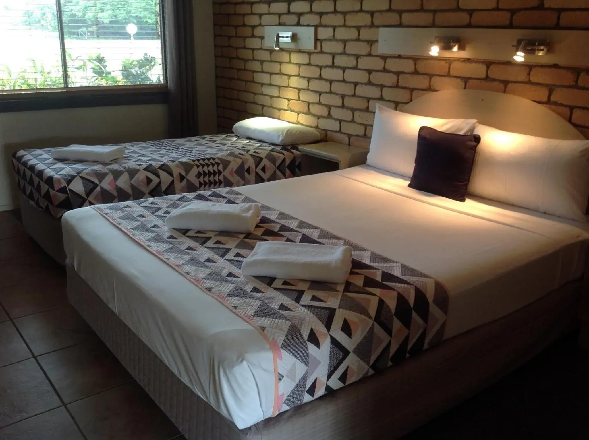 Twin Room - single occupancy in Castle Motor Lodge Twin Room - single occupancy in Castle Motor Lodge