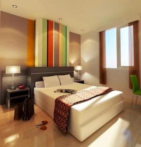 Bed in Pose In Hotel Solo