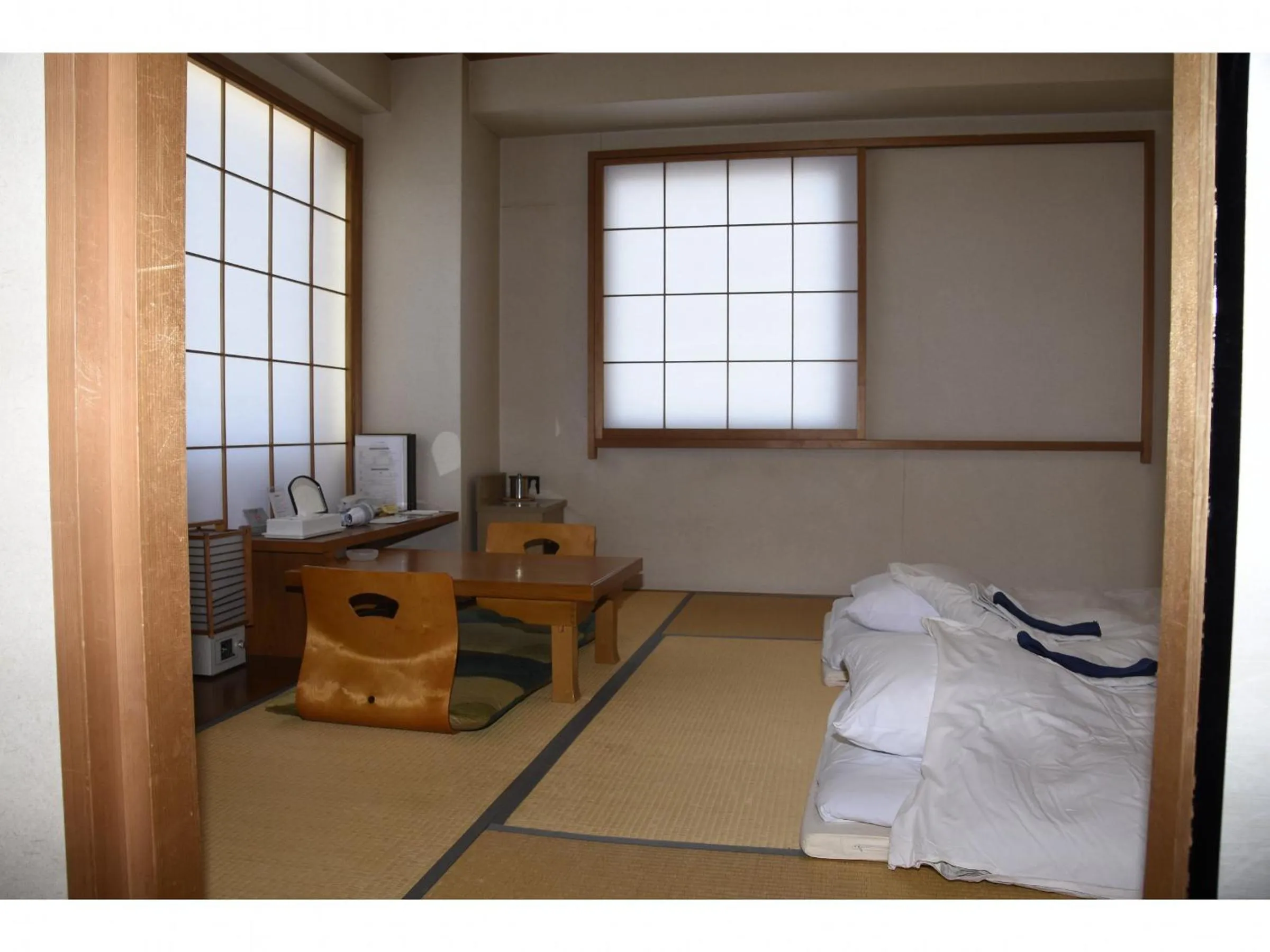 Photo of the whole room, Bed in Silk Hotel