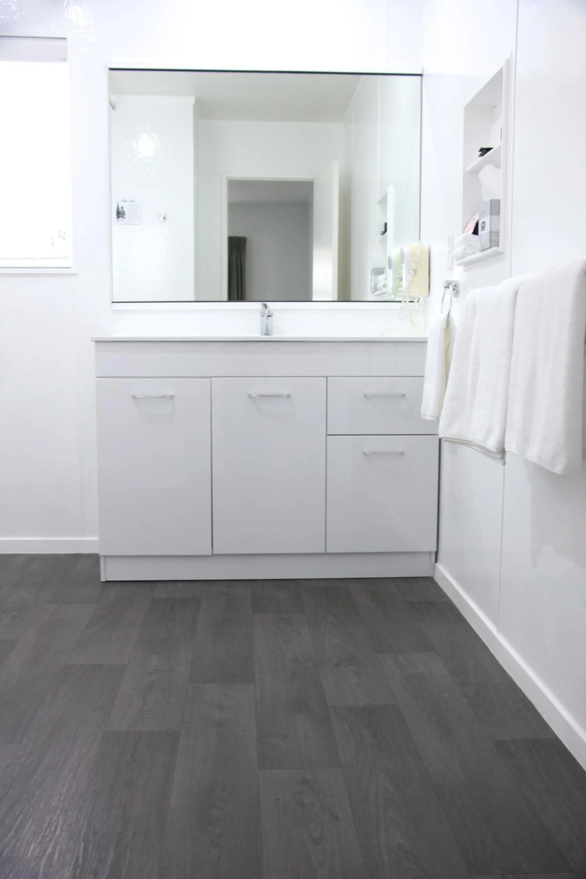 Bathroom in Camelot On Ulster