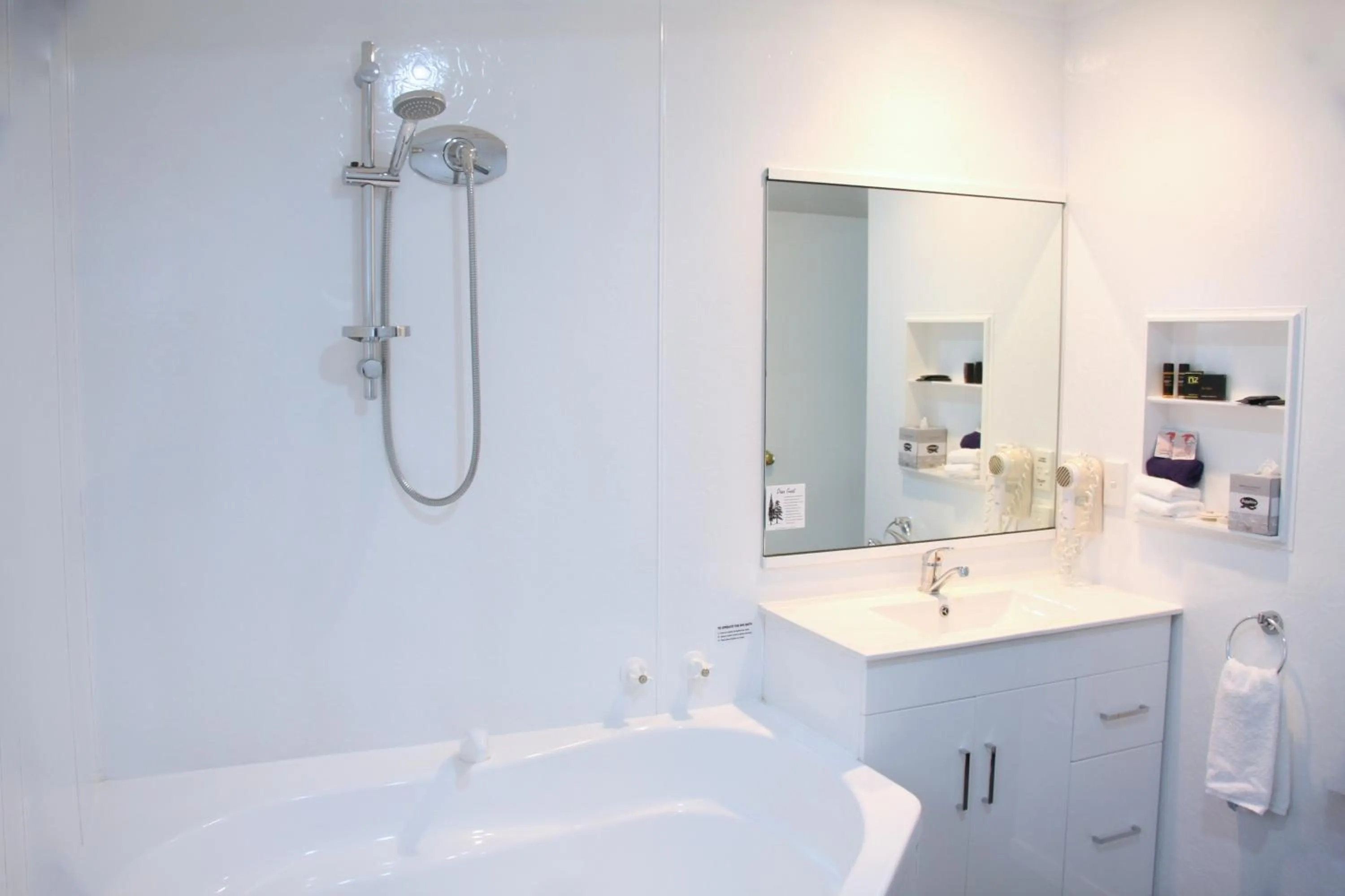 Bathroom in Camelot On Ulster