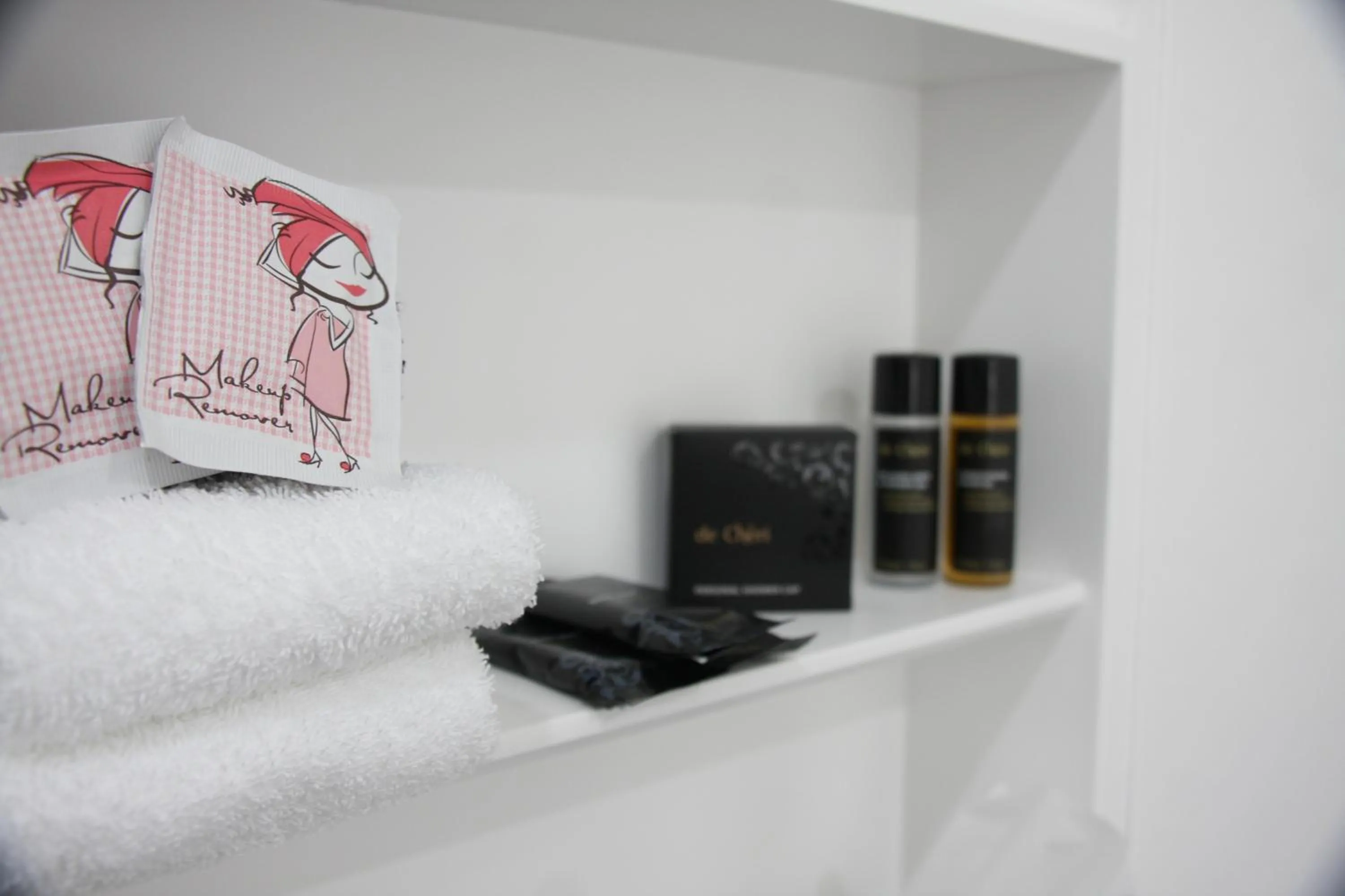 Bathroom in Camelot On Ulster