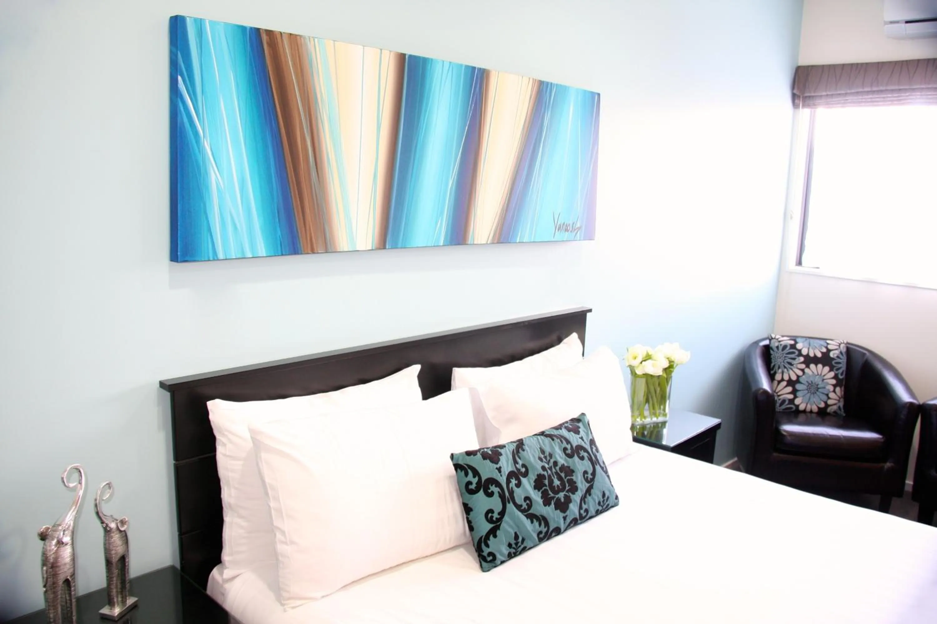 Decorative detail, Bed in Camelot On Ulster