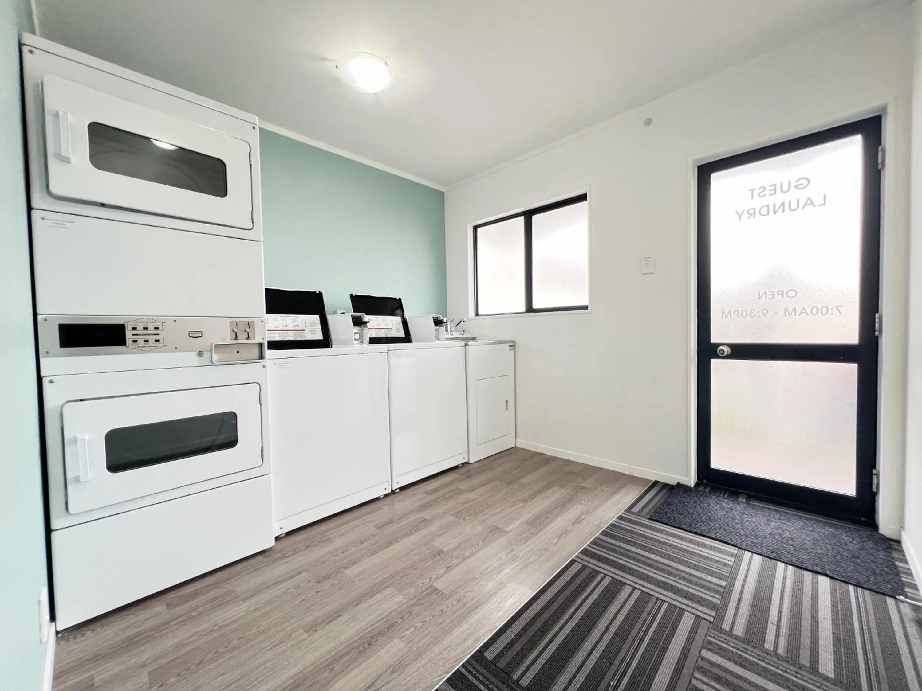 laundry in Camelot On Ulster