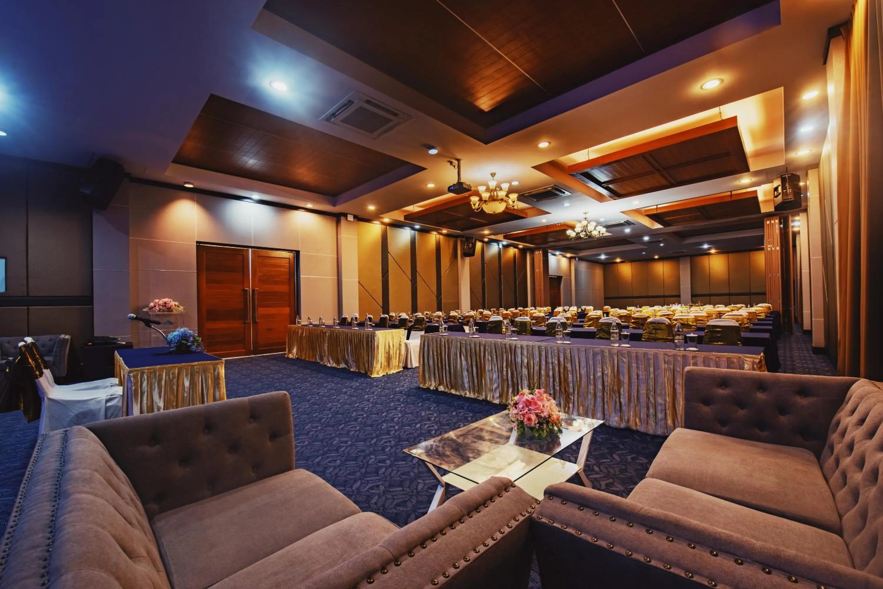 Banquet/Function facilities in Nana Beach Hotel & Resort