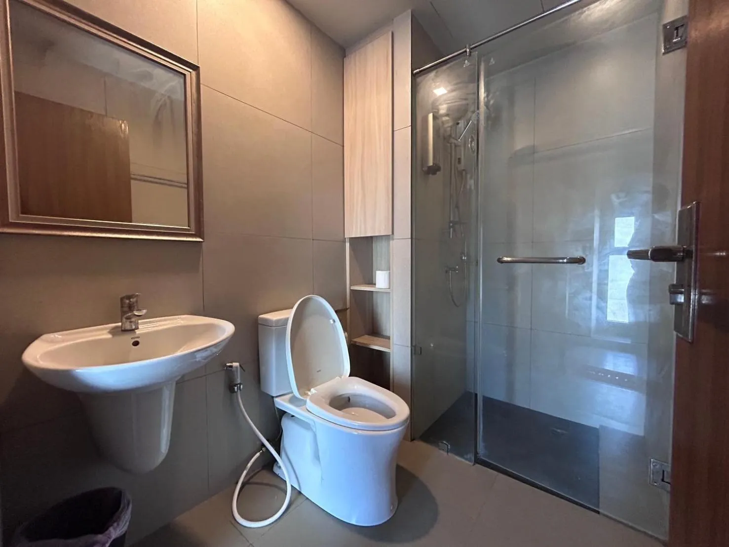 Shower in Loft2s Chiang Mai