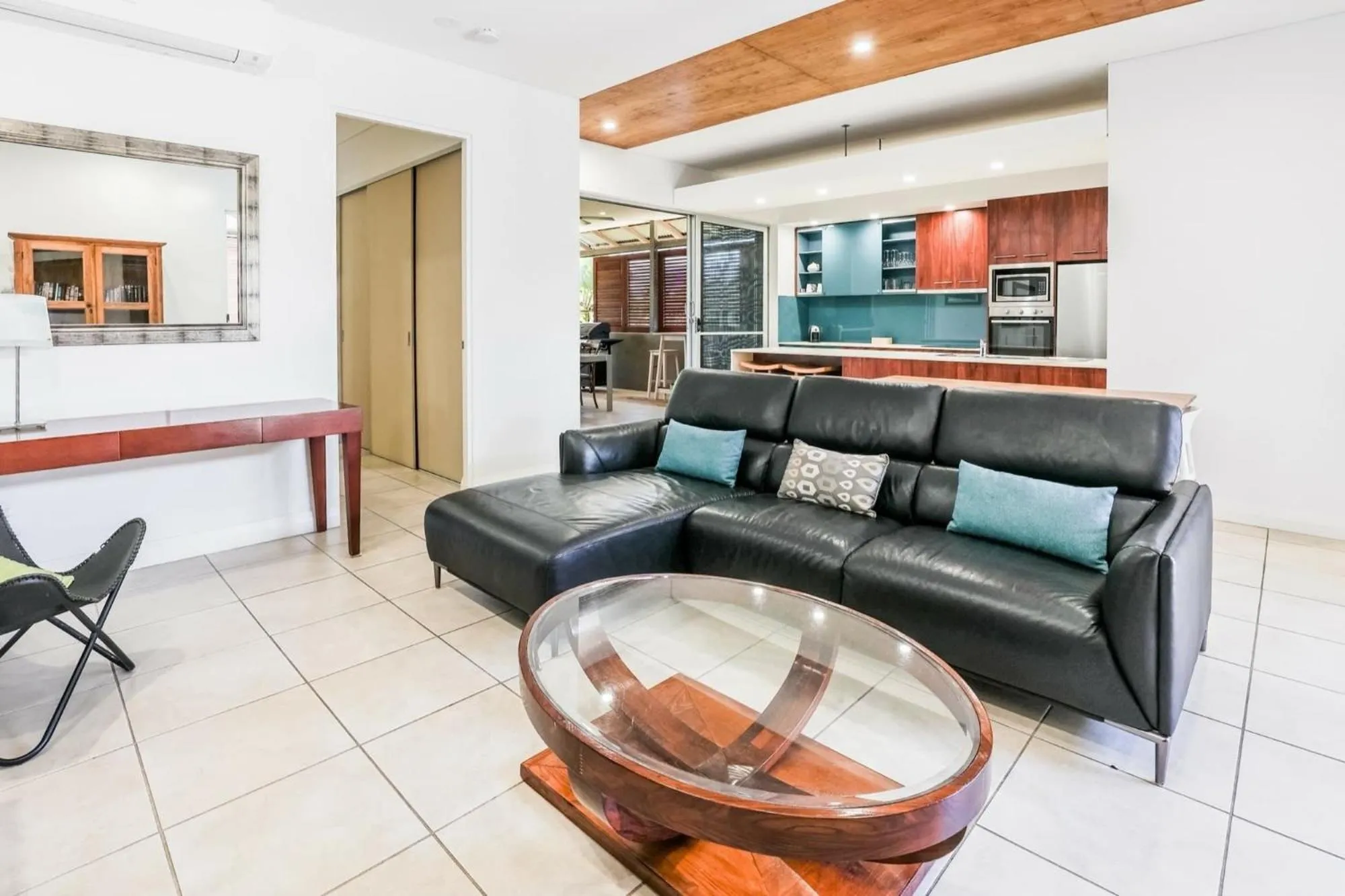 Seating area in Sandcastles 1770 Motel & Resort