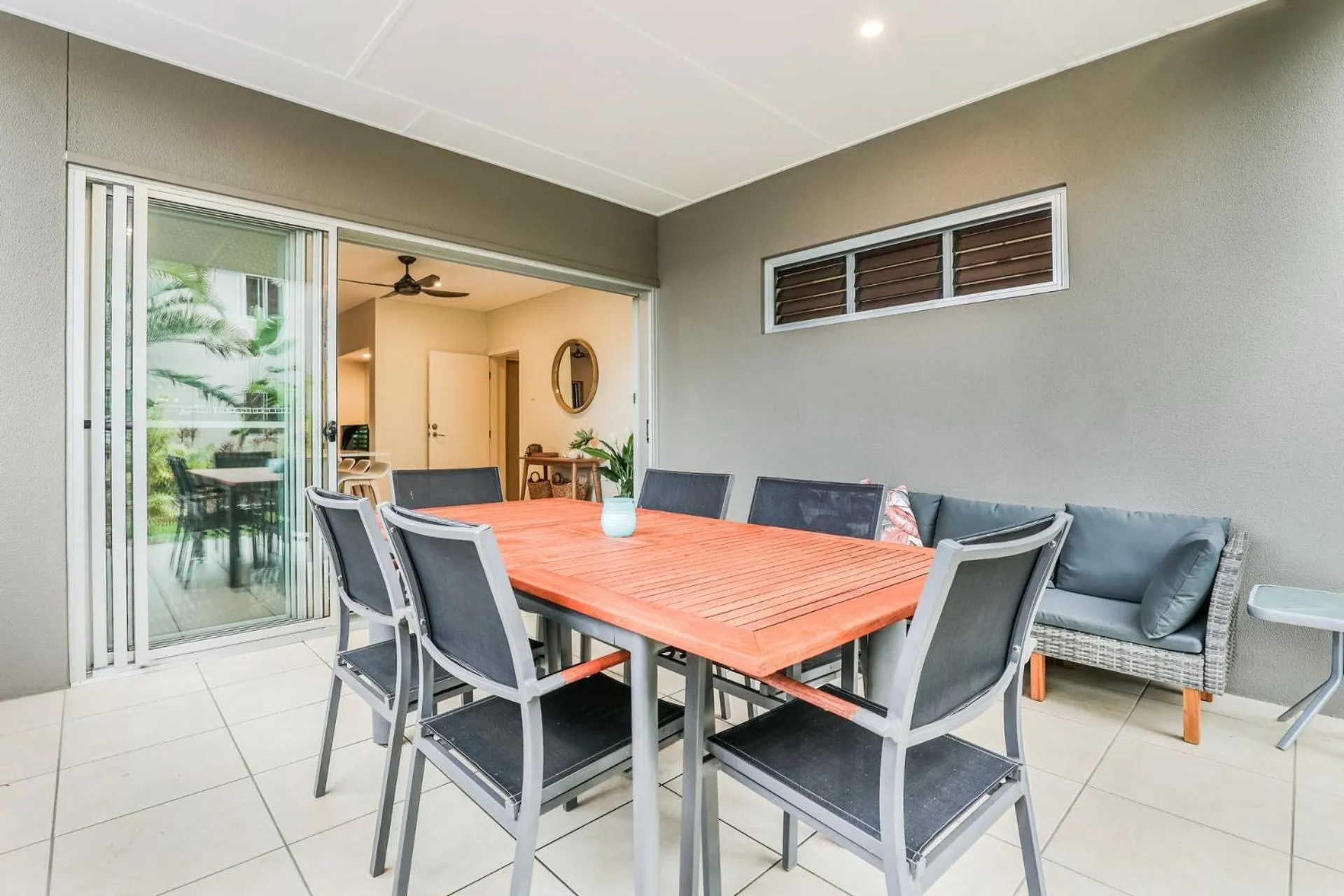 Dining area in Sandcastles 1770 Motel & Resort