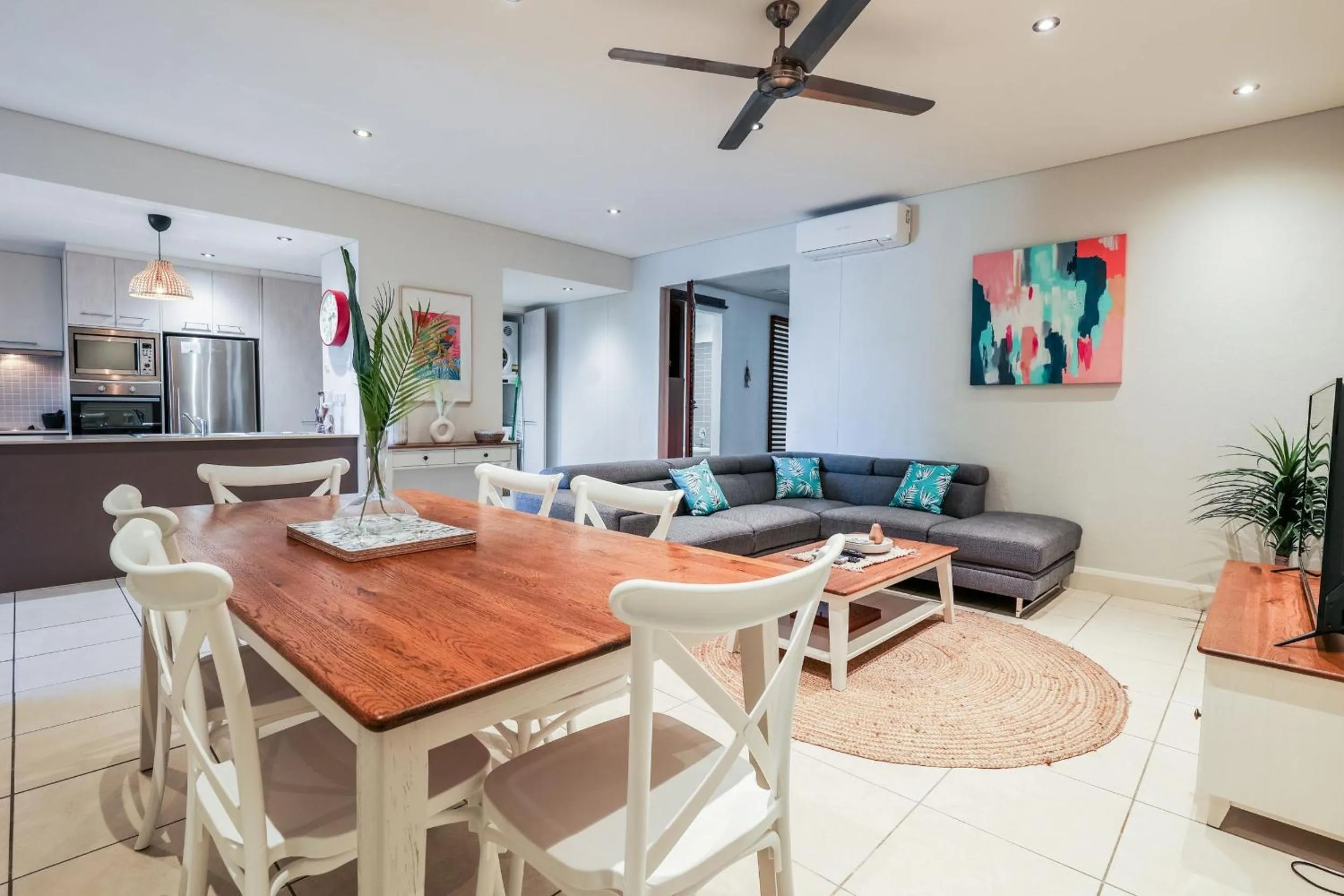 Kitchen or kitchenette in Sandcastles 1770 Motel & Resort