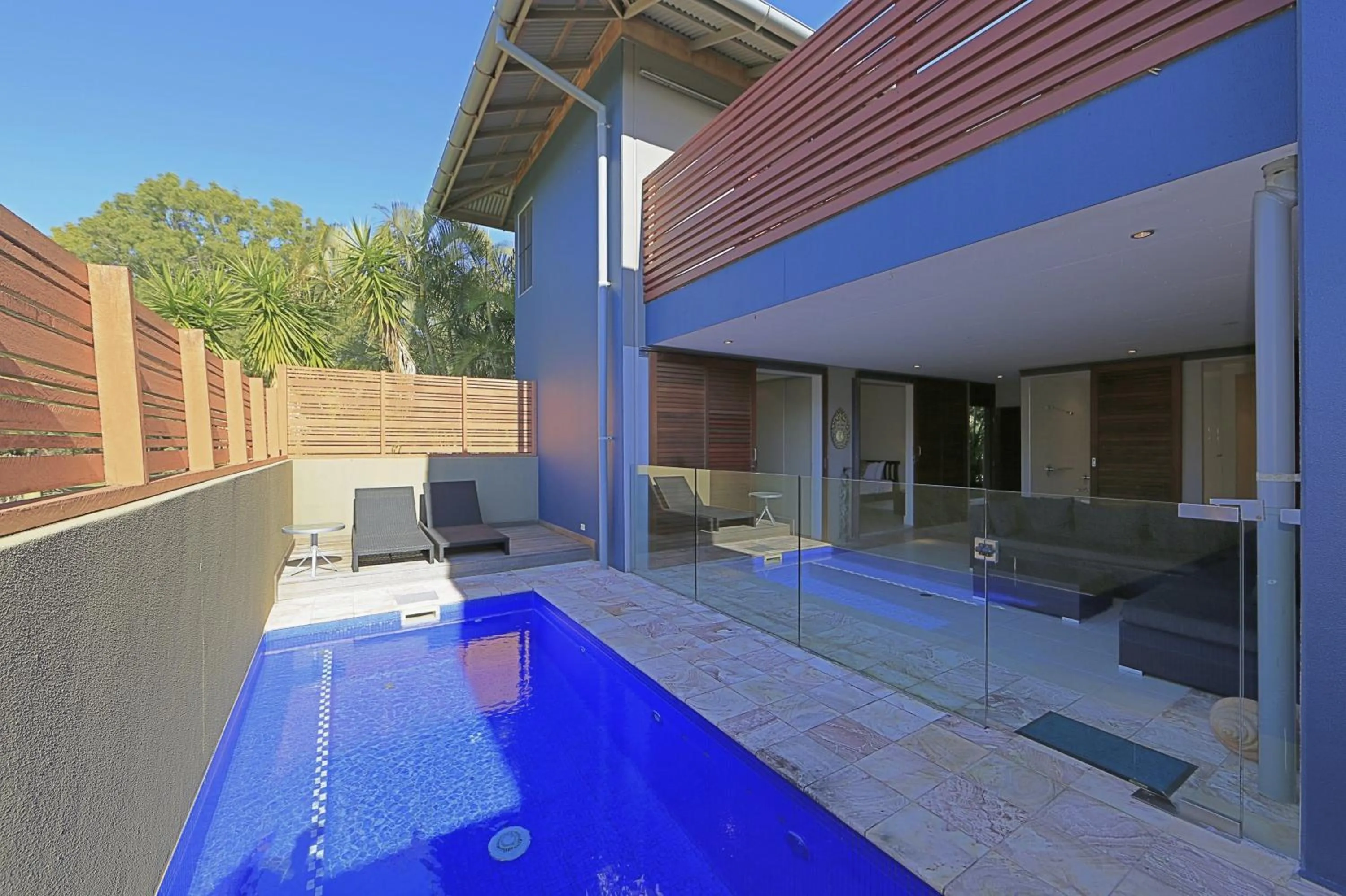 Patio in Sandcastles 1770 Motel & Resort