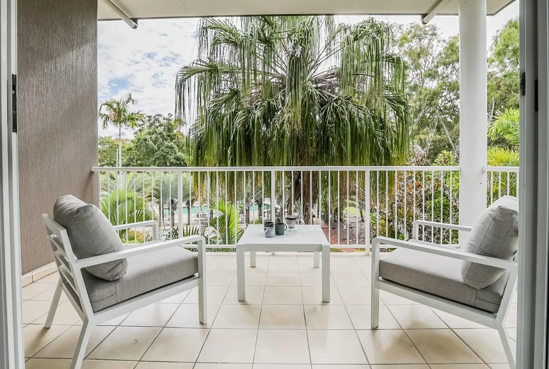 Balcony/Terrace in Sandcastles 1770 Motel & Resort