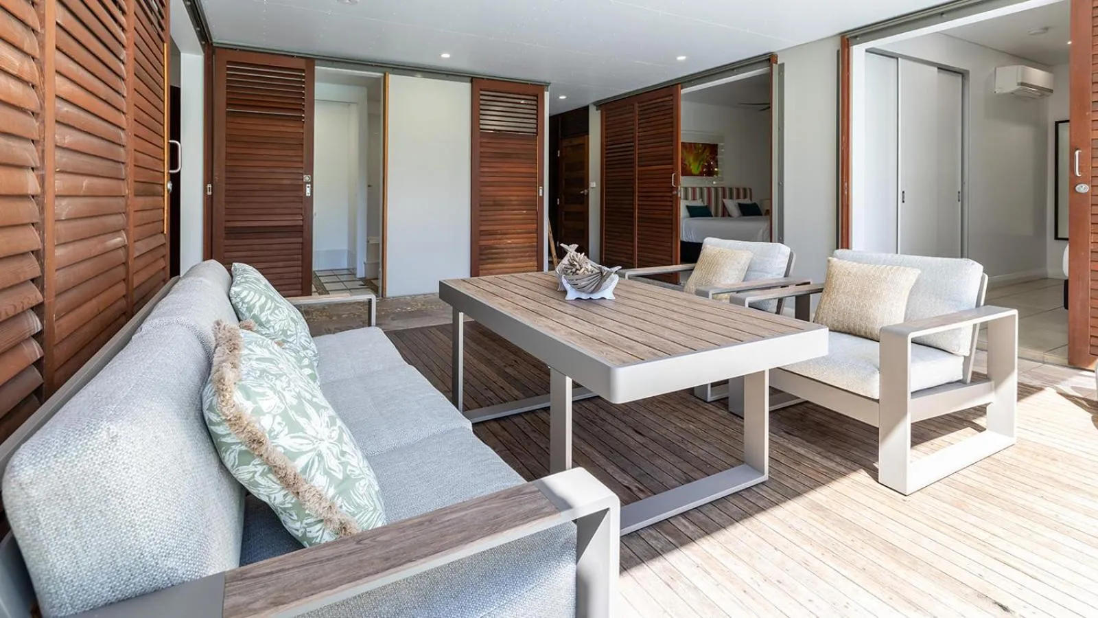 Seating area in Sandcastles 1770 Motel & Resort