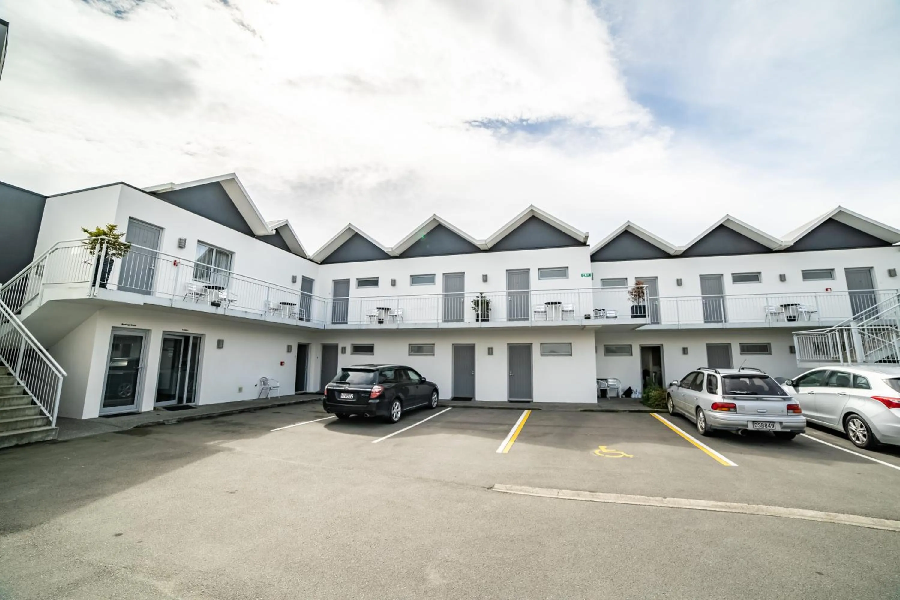 Property building in Airport Delta Motel