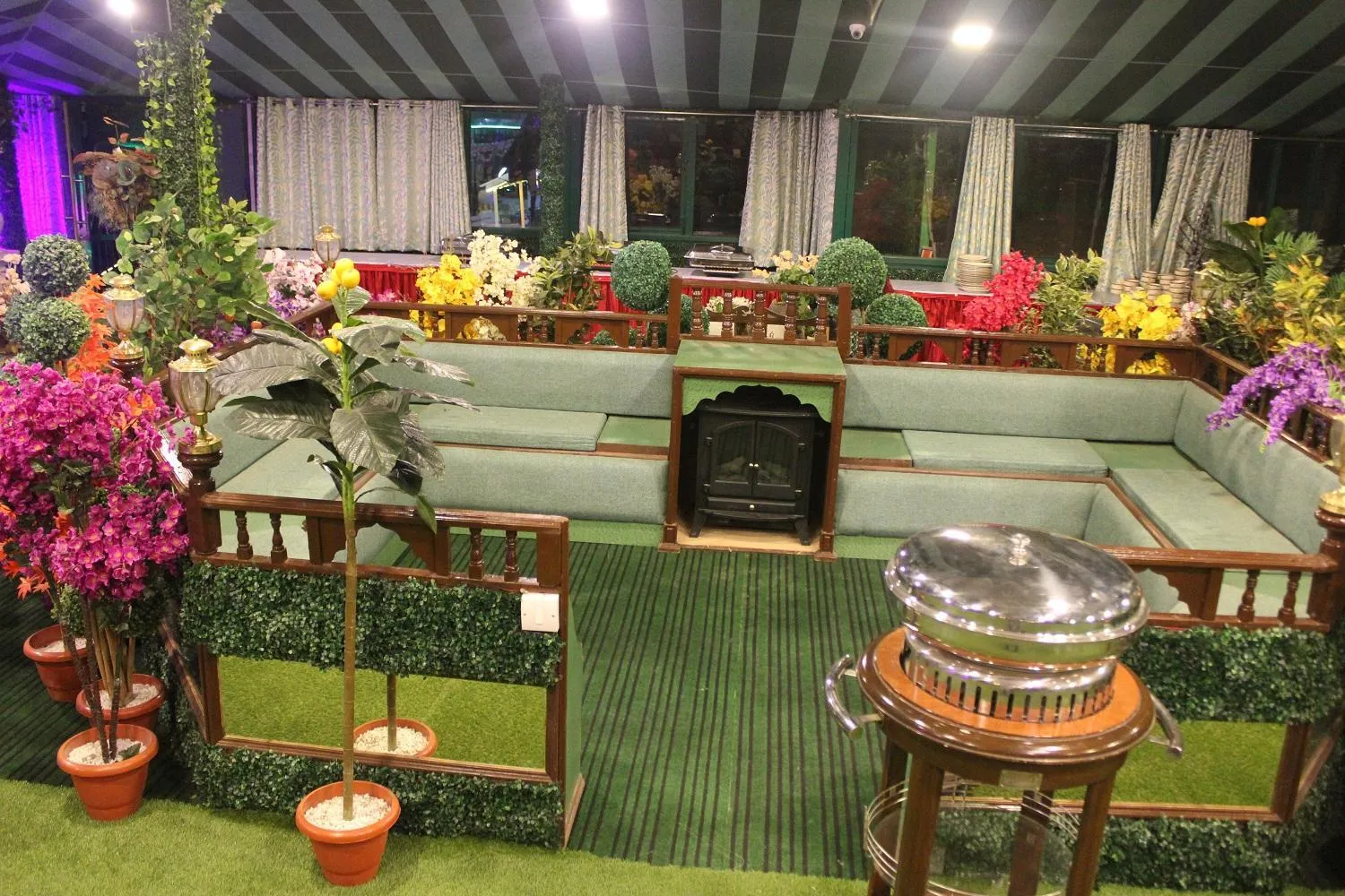 Seating area in Snow King Retreat - The Heaven