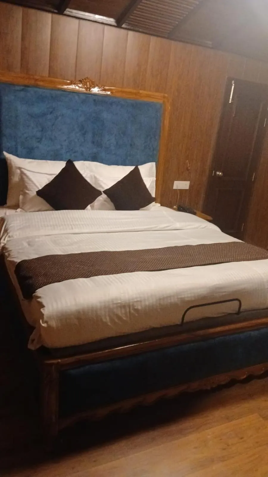 Bed in Snow King Retreat - The Heaven