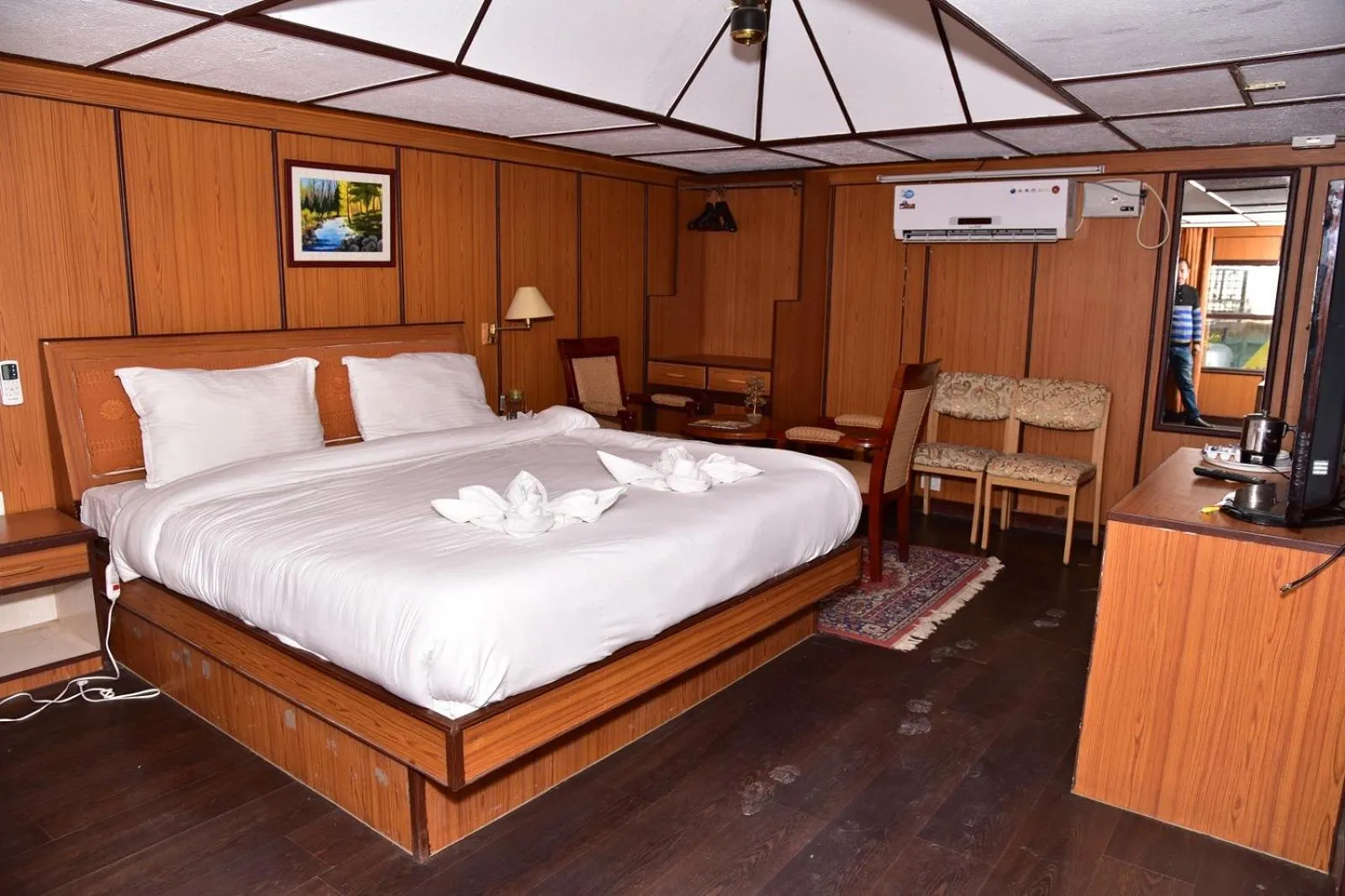 Bed in Snow King Retreat - The Heaven