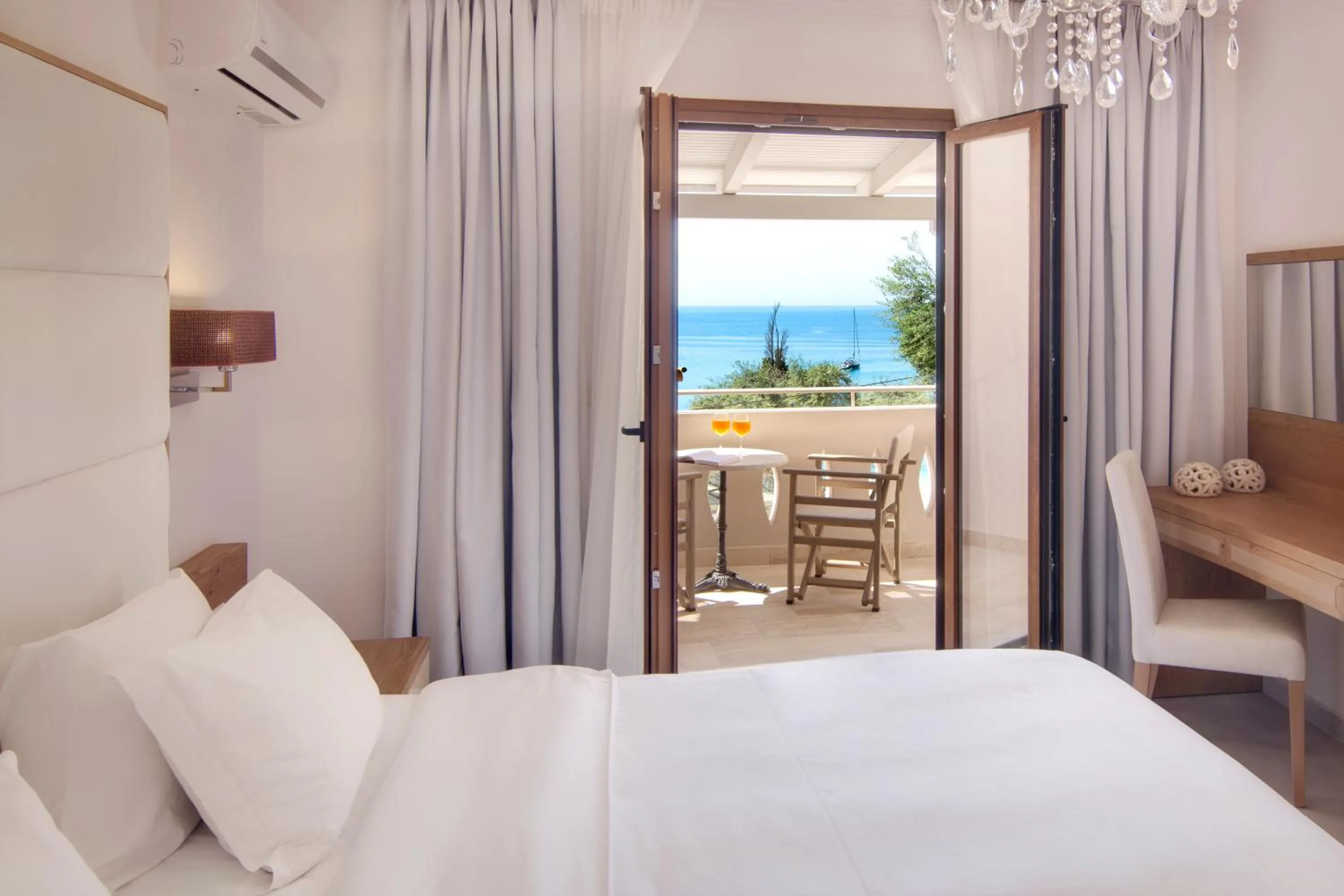 Balcony/Terrace, Bed in Valtos Beach Hotel