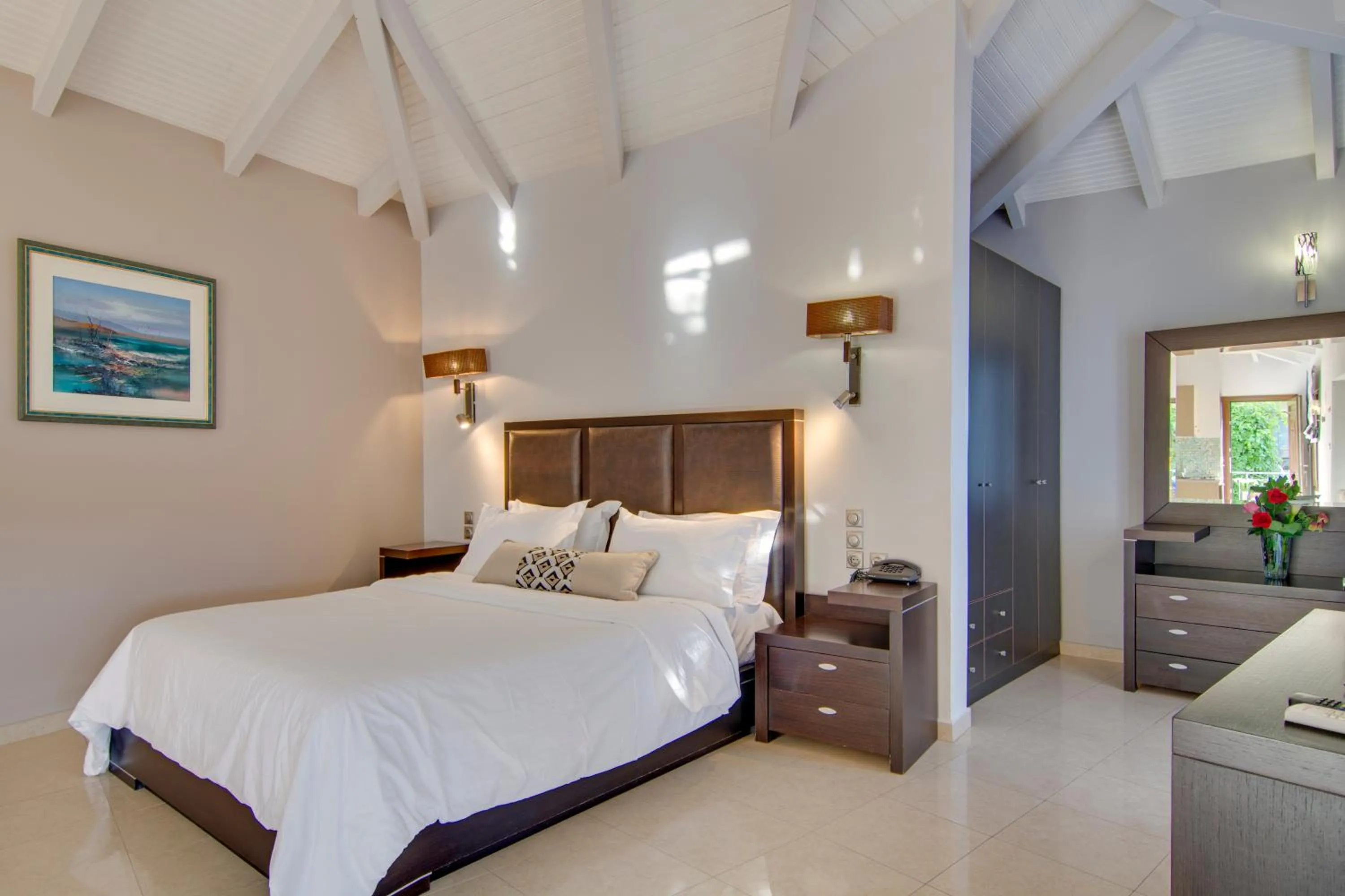 Bedroom, Bed in Valtos Beach Hotel