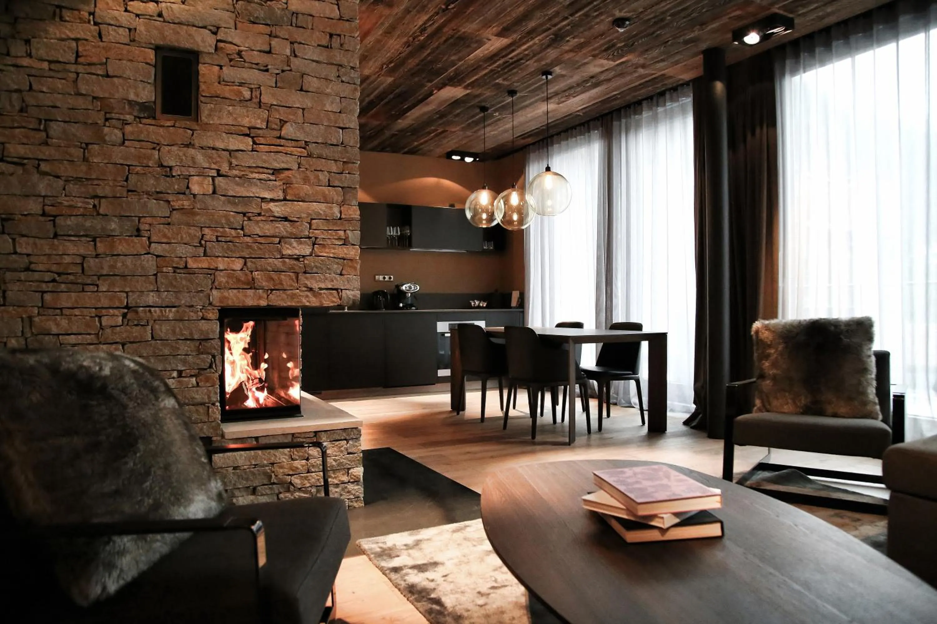 Kitchen or kitchenette in Hotel Zhero – Ischgl/Kappl