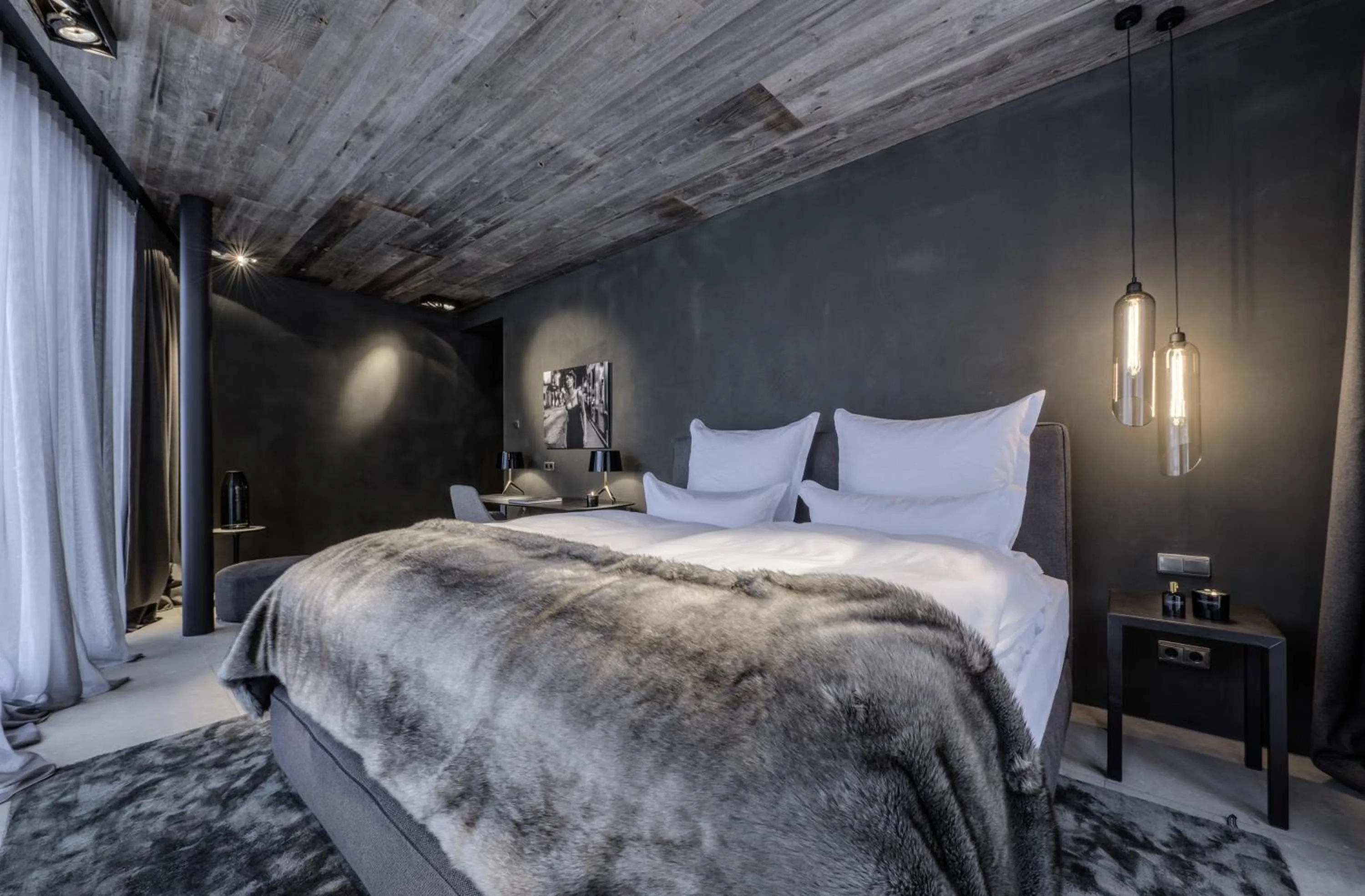 Bed in Hotel Zhero – Ischgl/Kappl