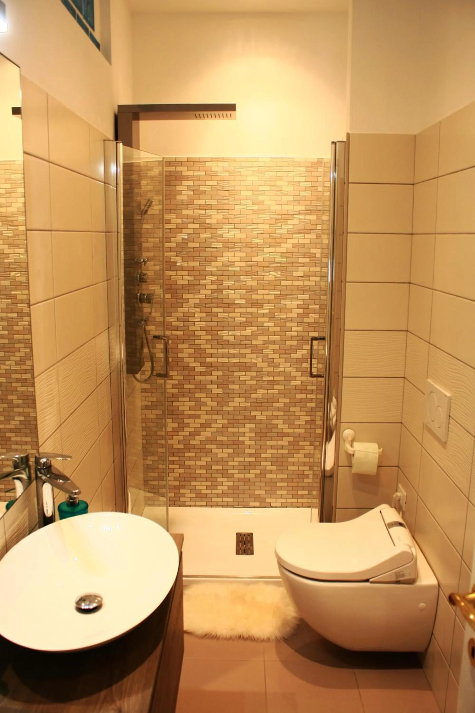 Shower in Garden FuoriRotta