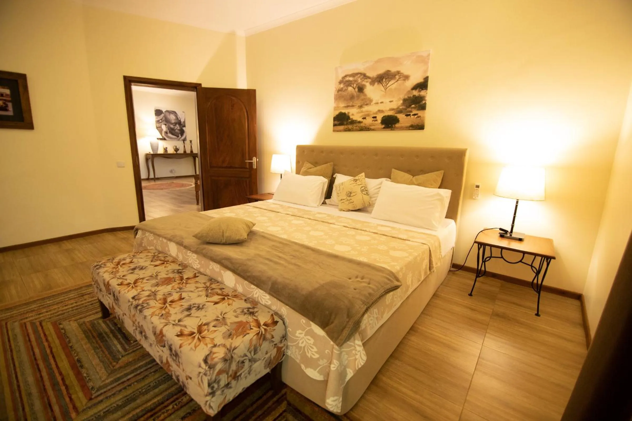 Large Single Room in Pink Flamingo Boutique Hotel