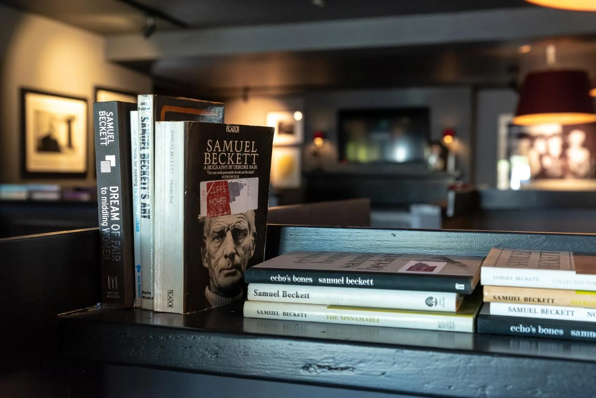 Library in Cliffs of Moher Hotel