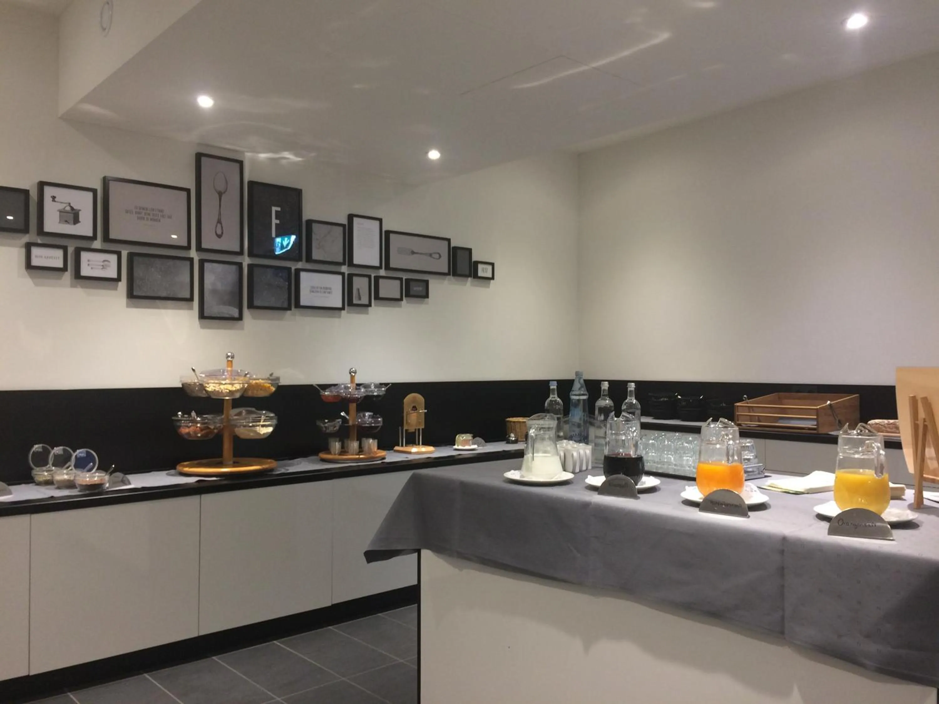 Buffet breakfast in FETZ DAS LORELEY HOTEL