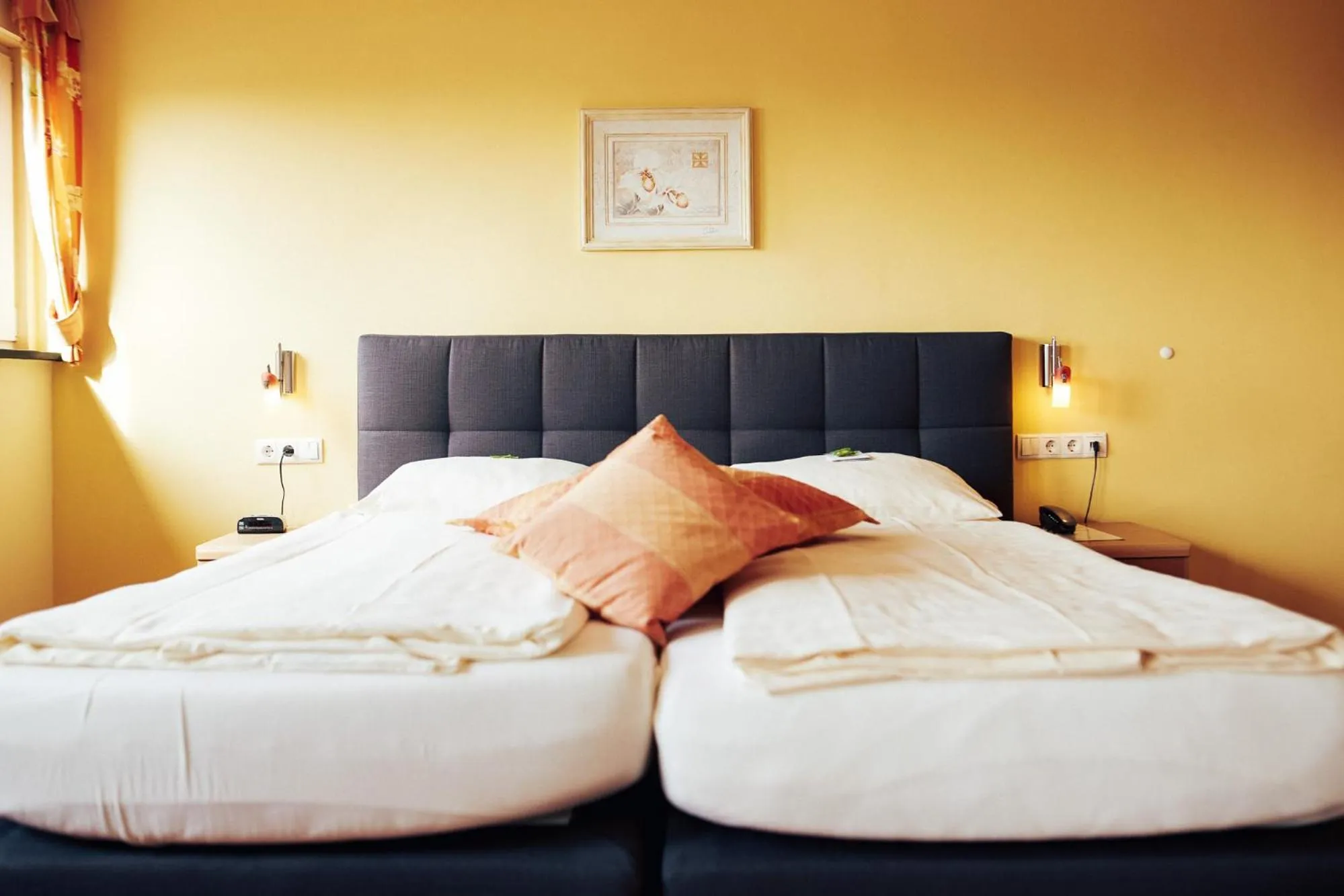 Bed in FETZ DAS LORELEY HOTEL