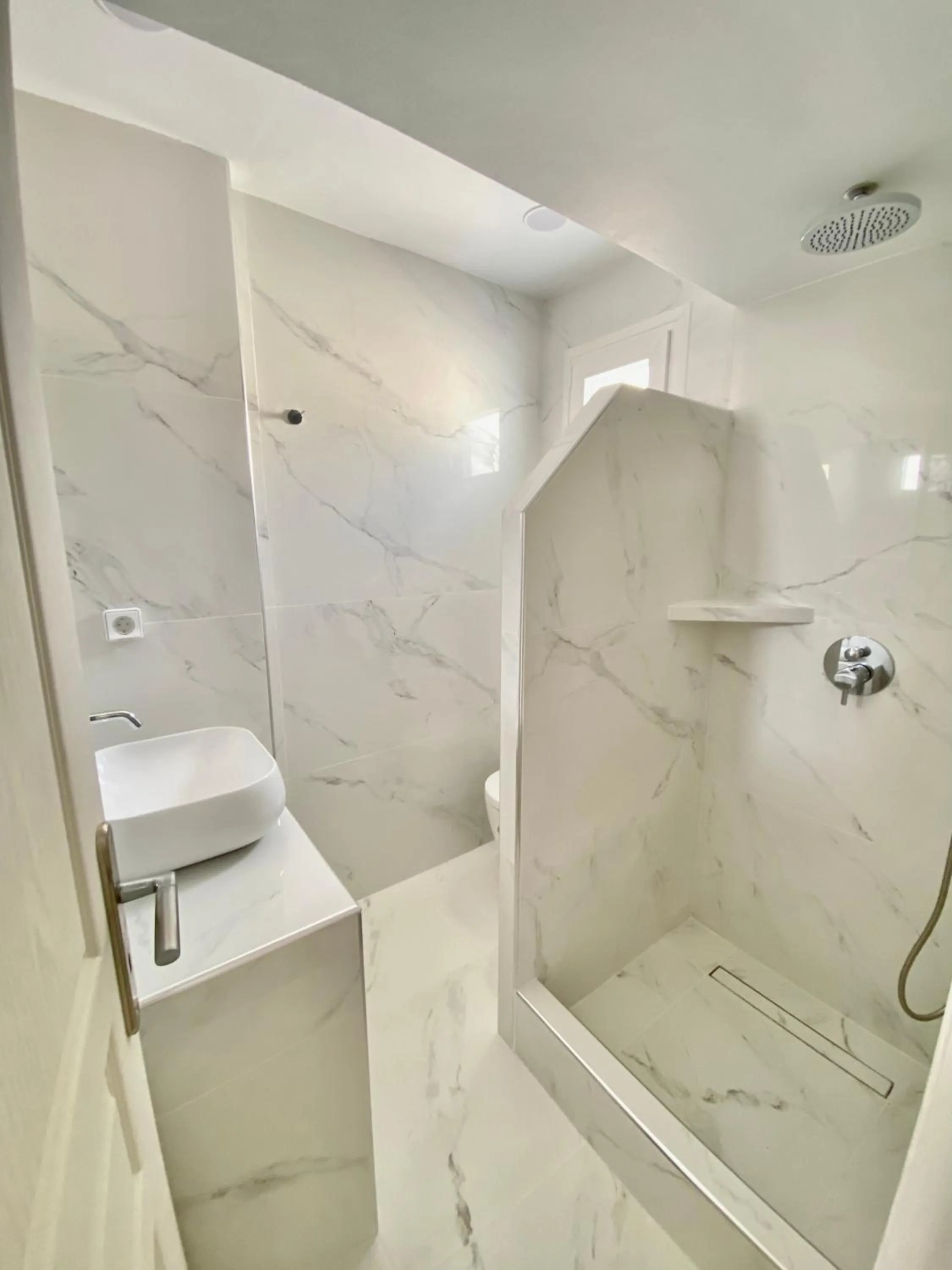 Bathroom in Villa Markos