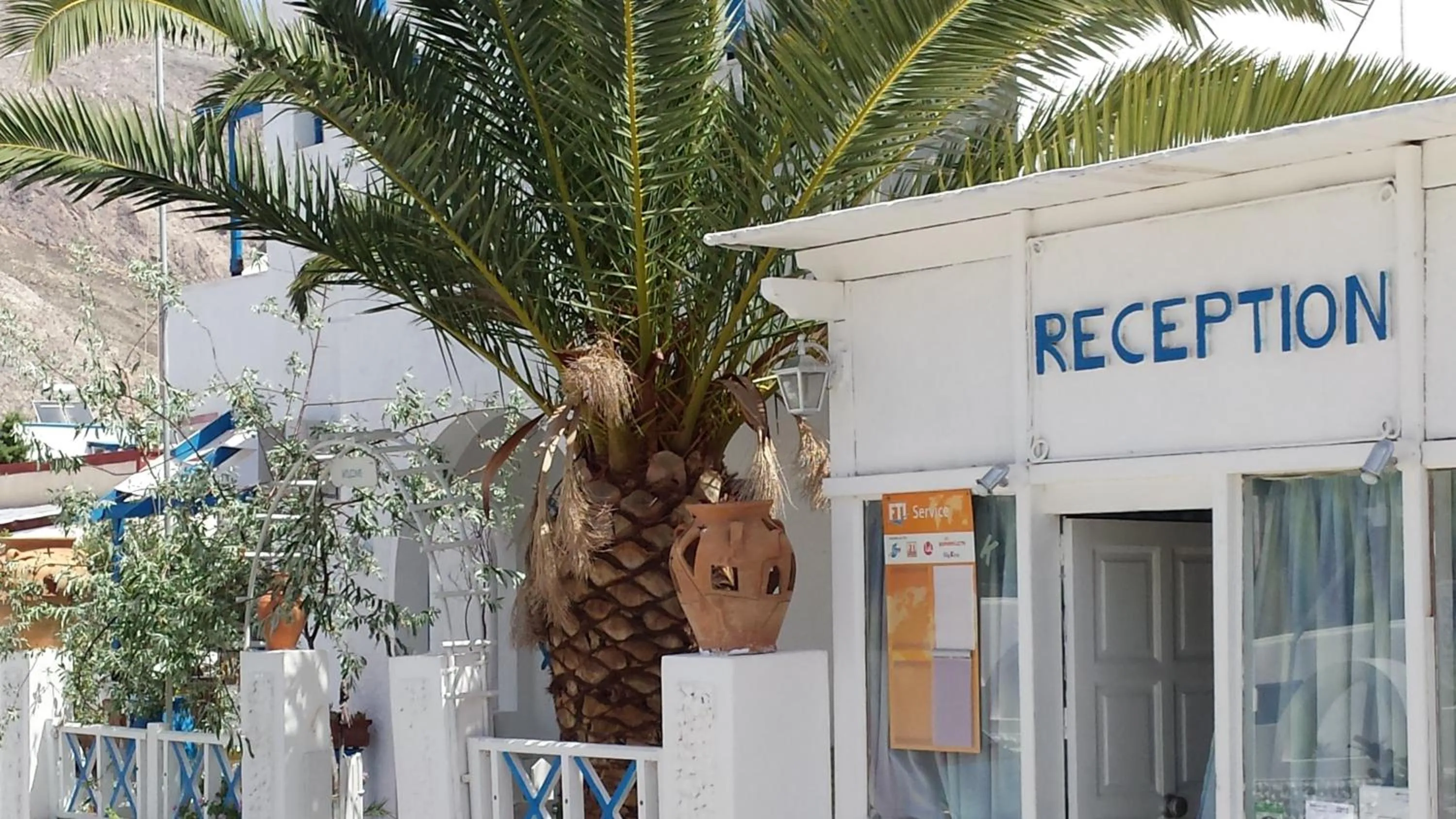 Facade/entrance in Villa Markos