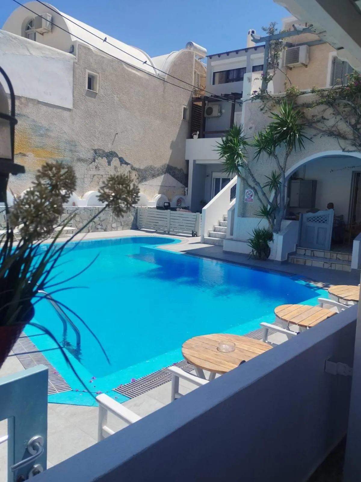 Swimming pool in Villa Markos