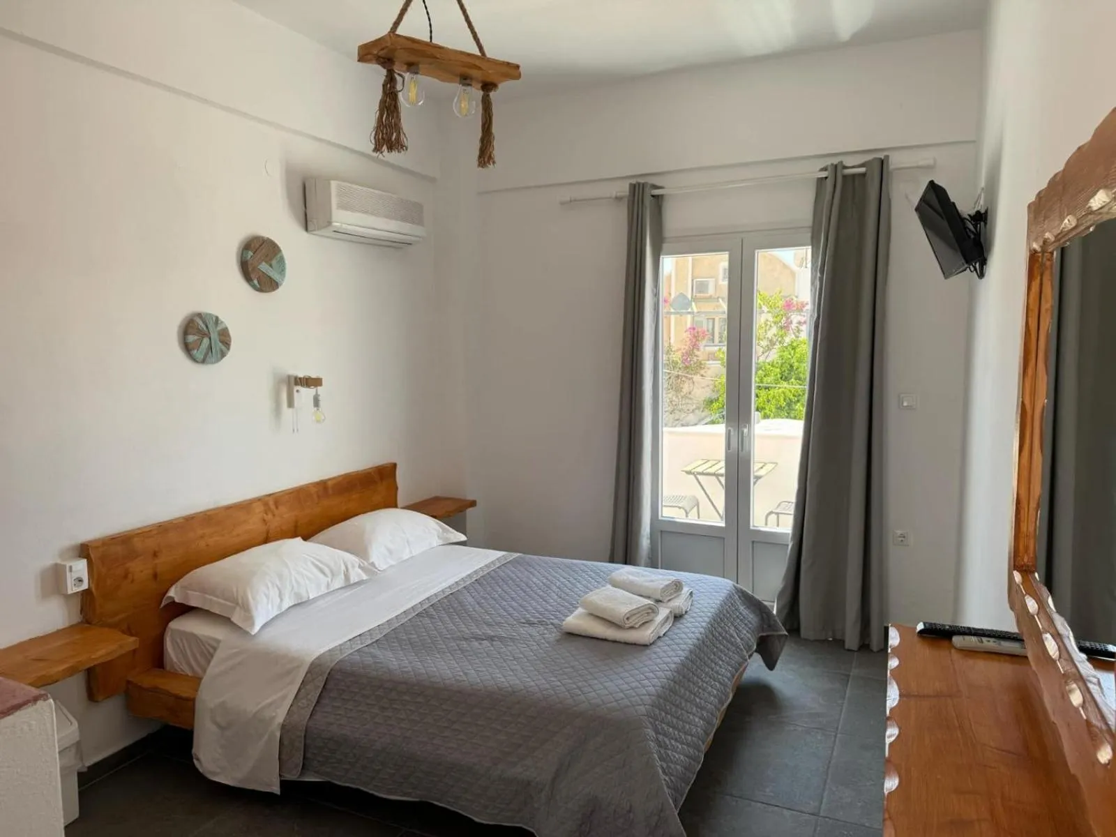 Property building, Bed in Villa Markos