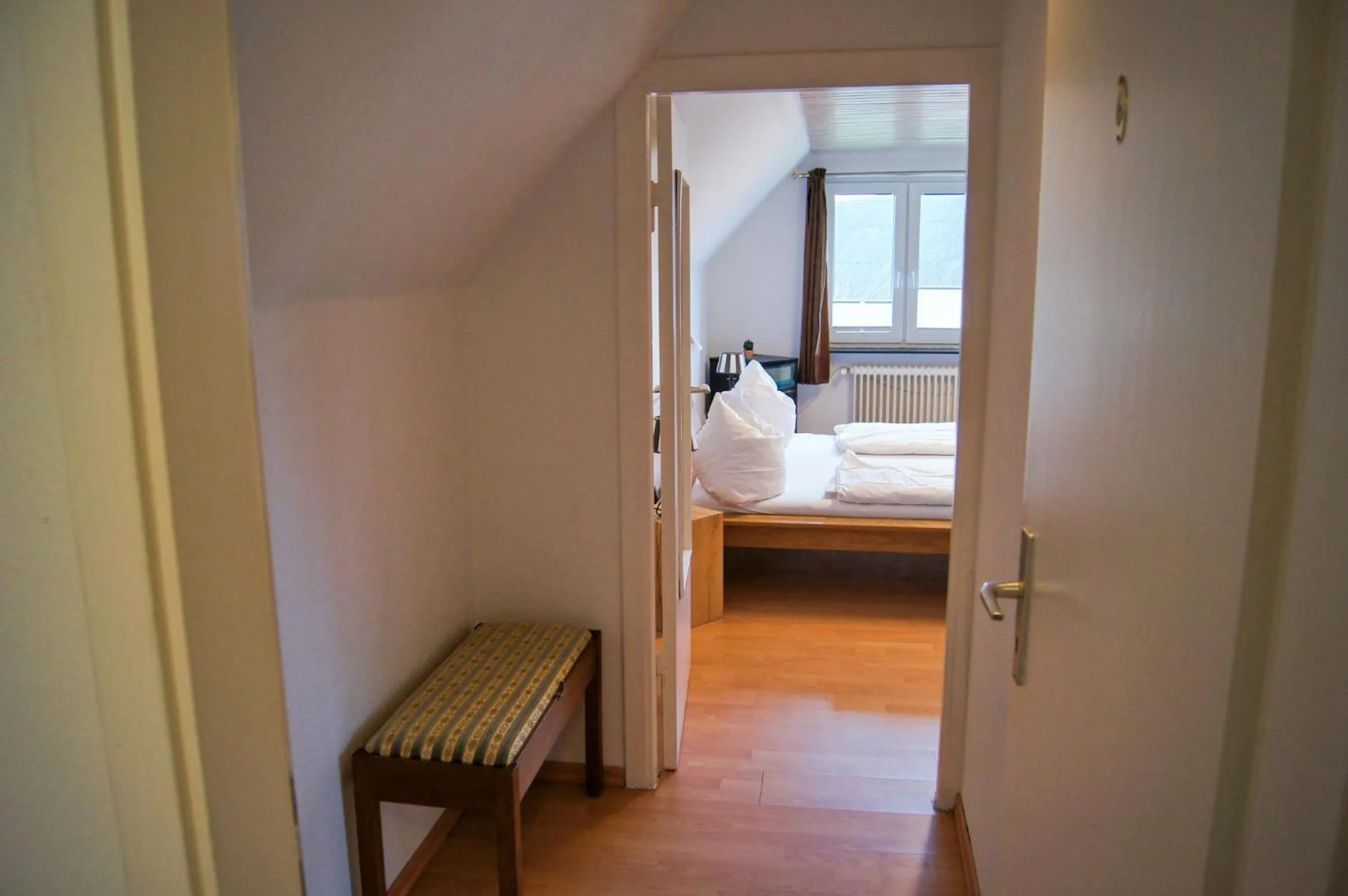 Photo of the whole room, Bed in Nobis Krug