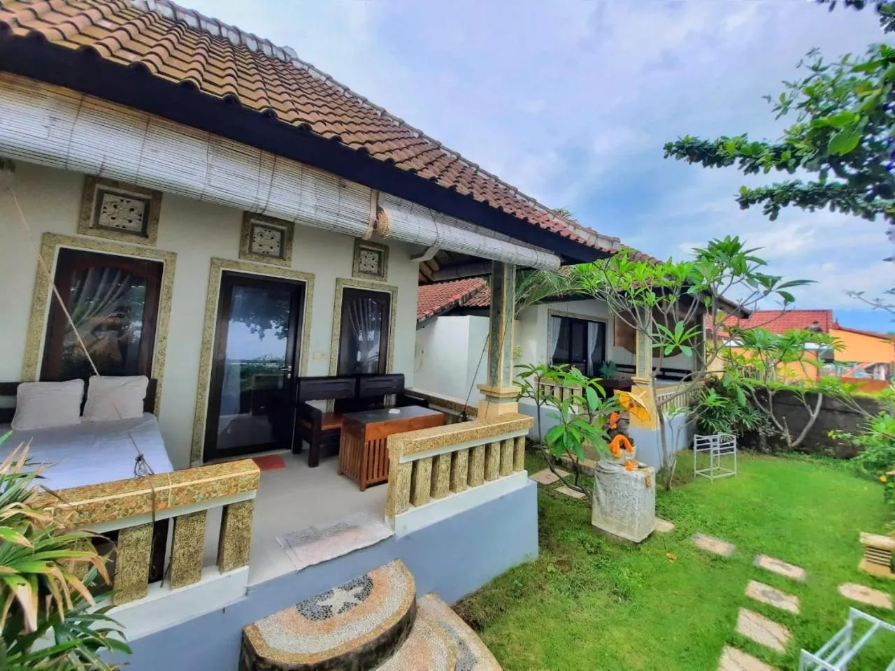 Solaluna Beach Homestay