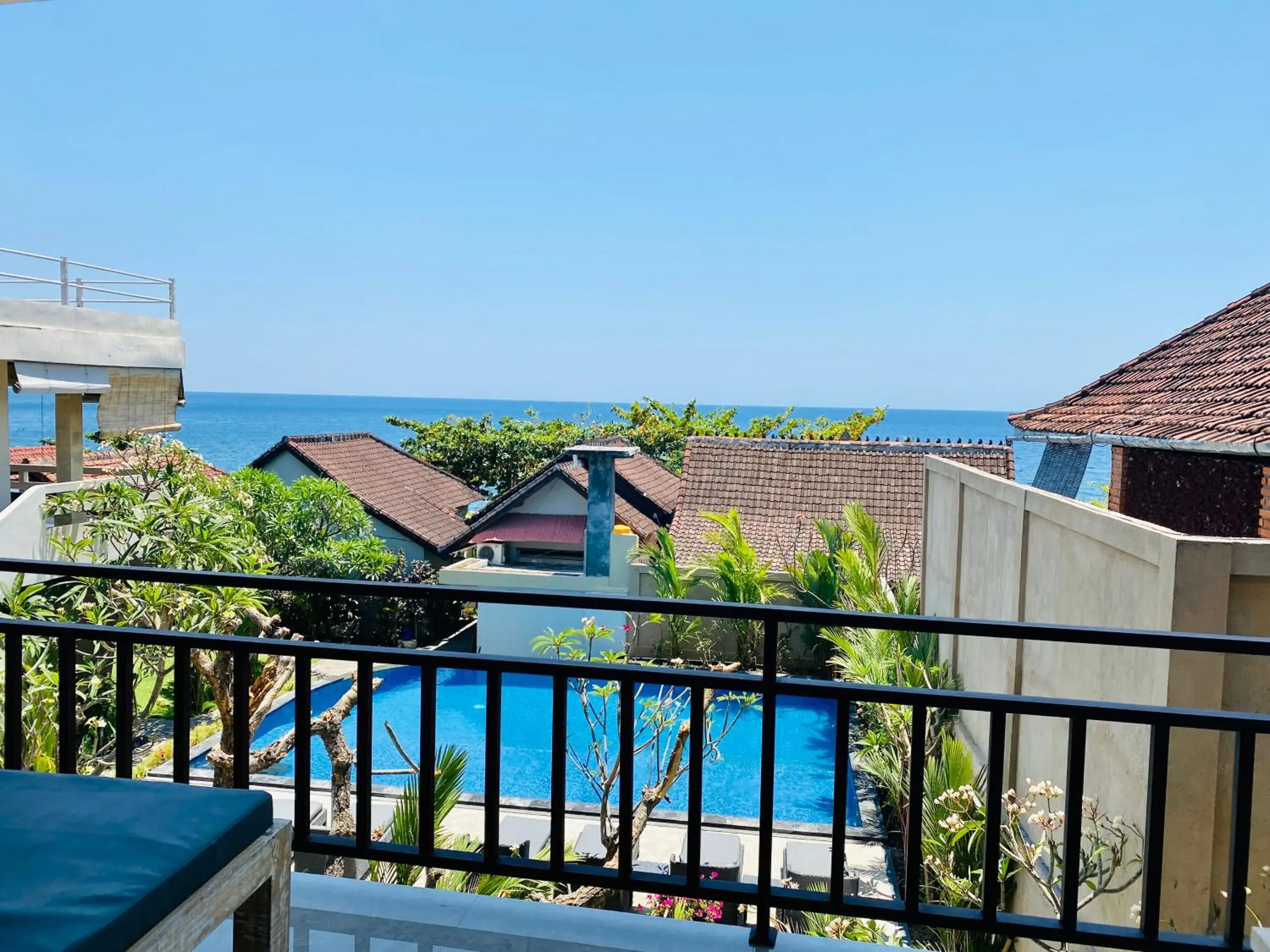 Top Floor King Room with Amazing View & Terrace in Solaluna Beach Homestay Top Floor King Room with Amazing View & Terrace in Solaluna Beach Homestay