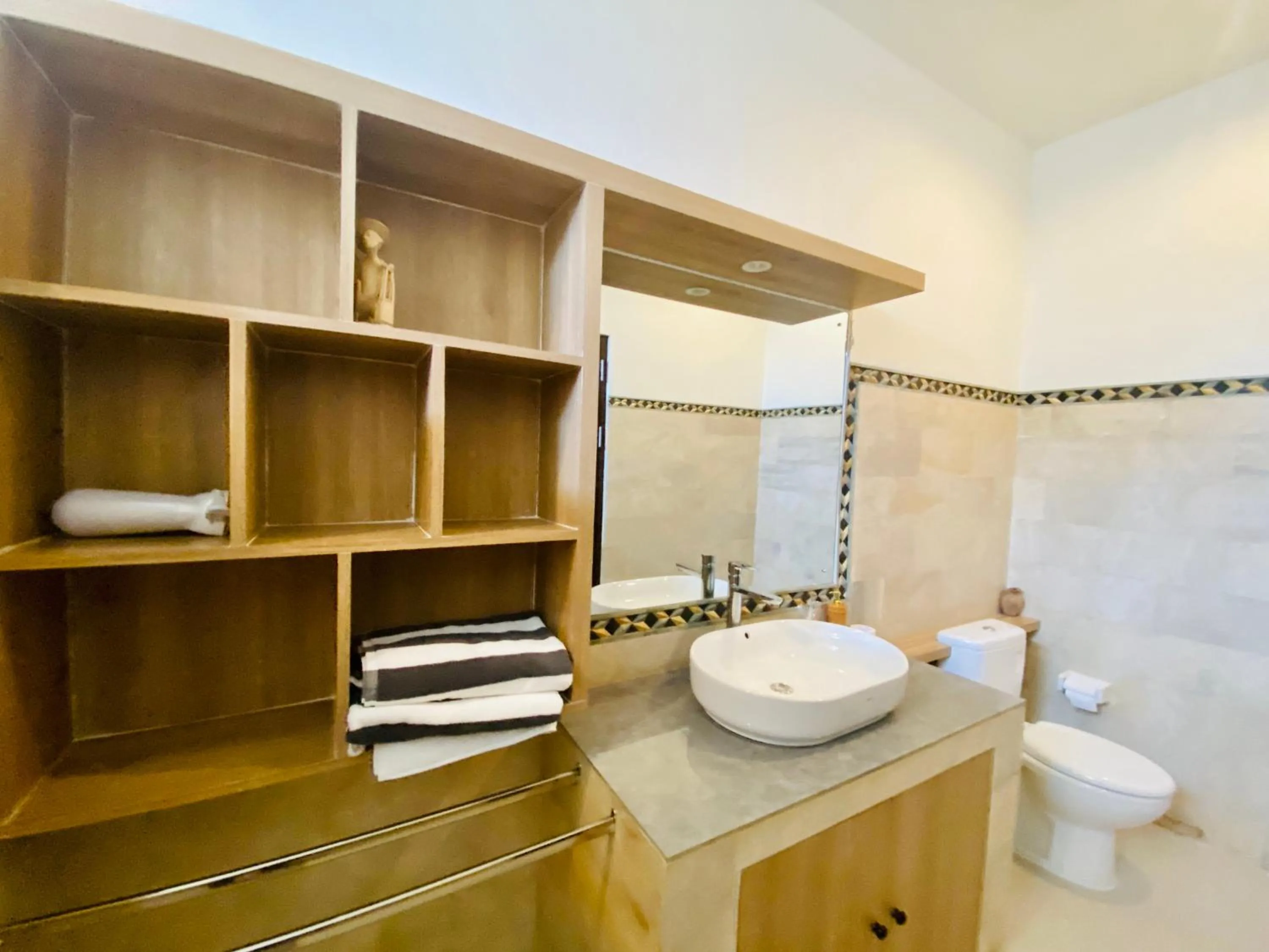 Solaluna Beach Homestay