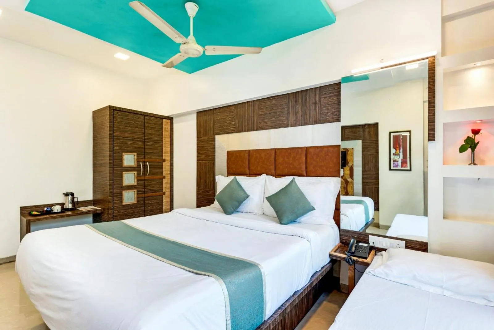 Bedroom, Bed in Retreat Heritage