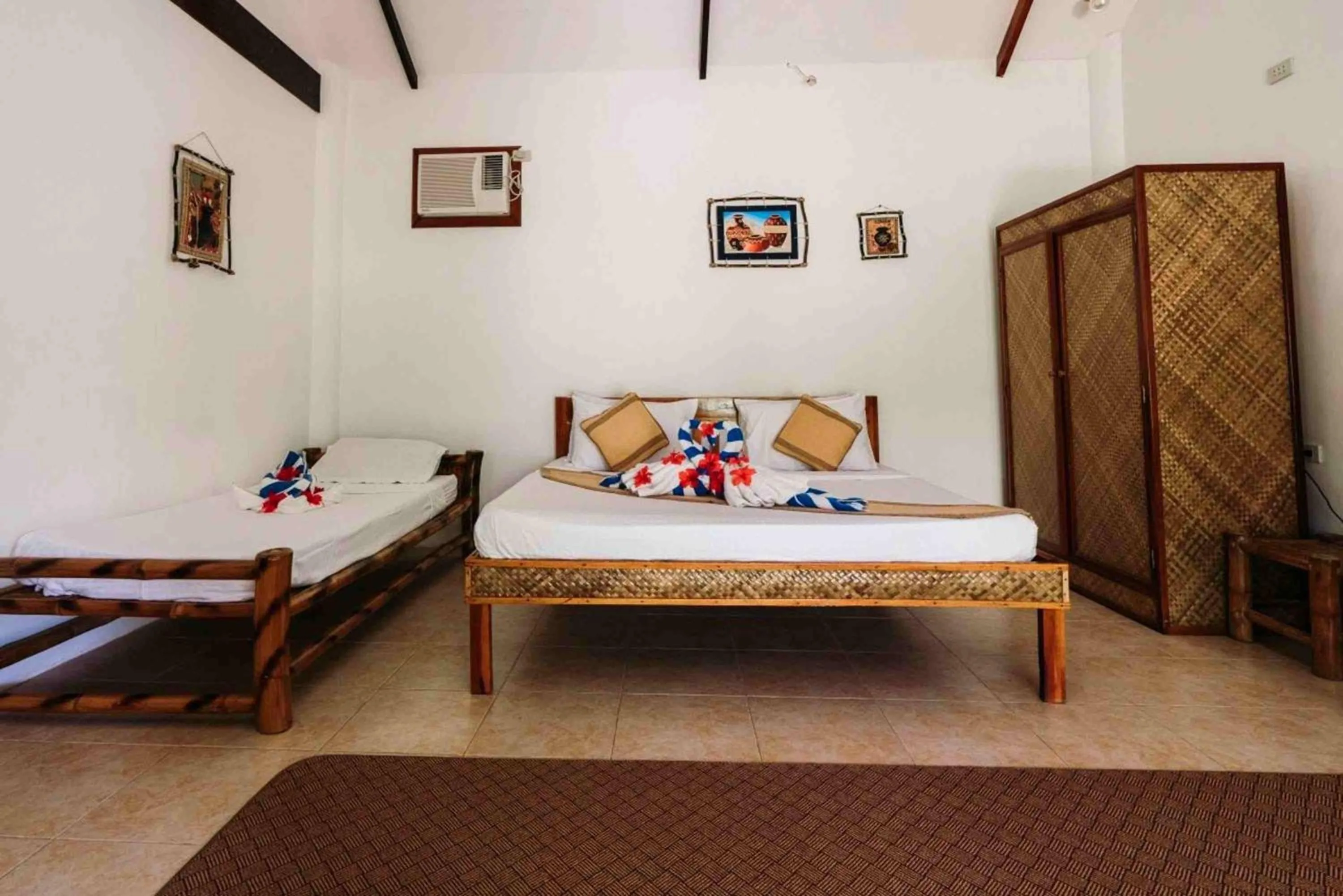 Bed in Romantic Beach Villas