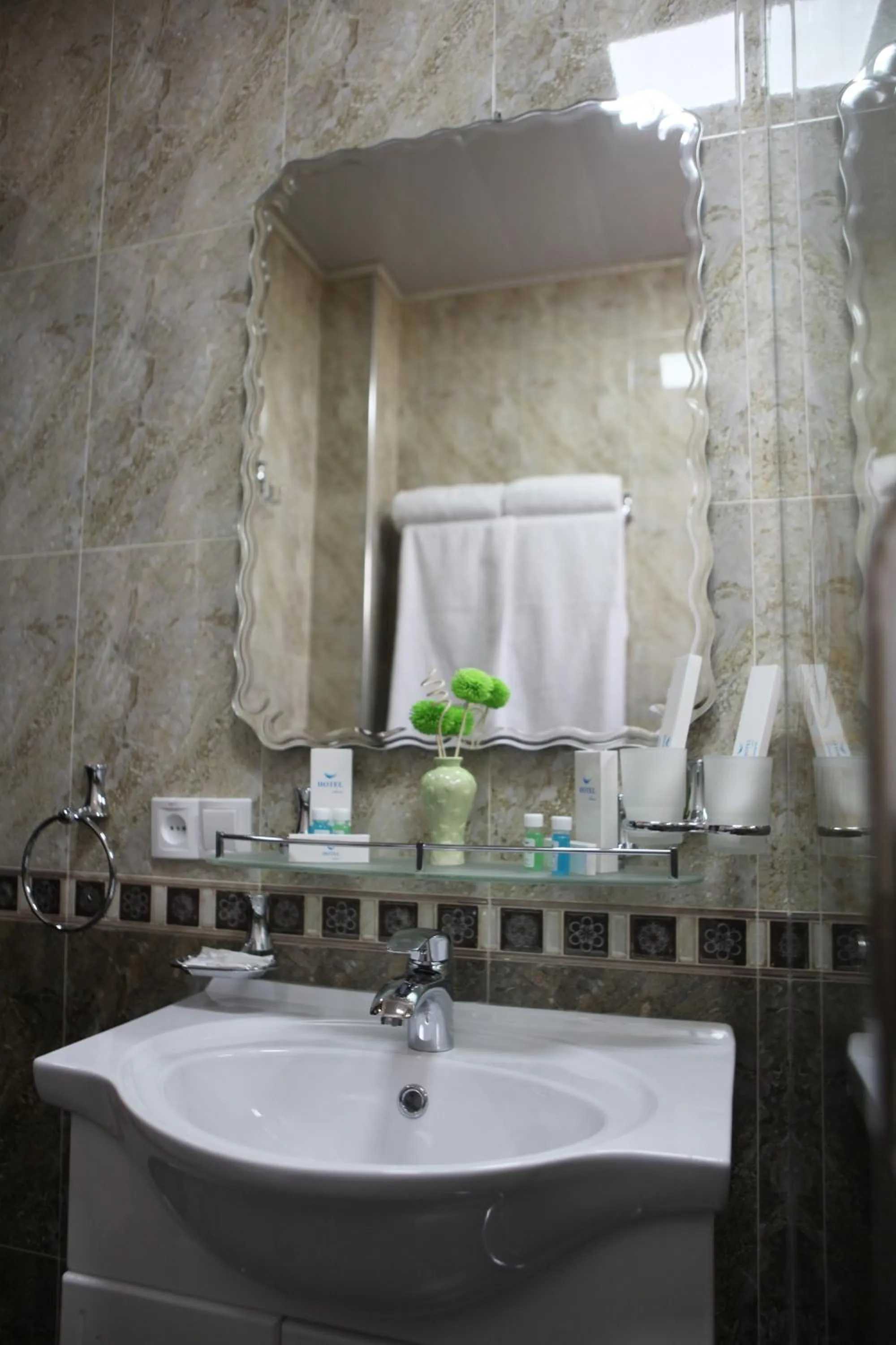 Bathroom in Hotel Naxshab