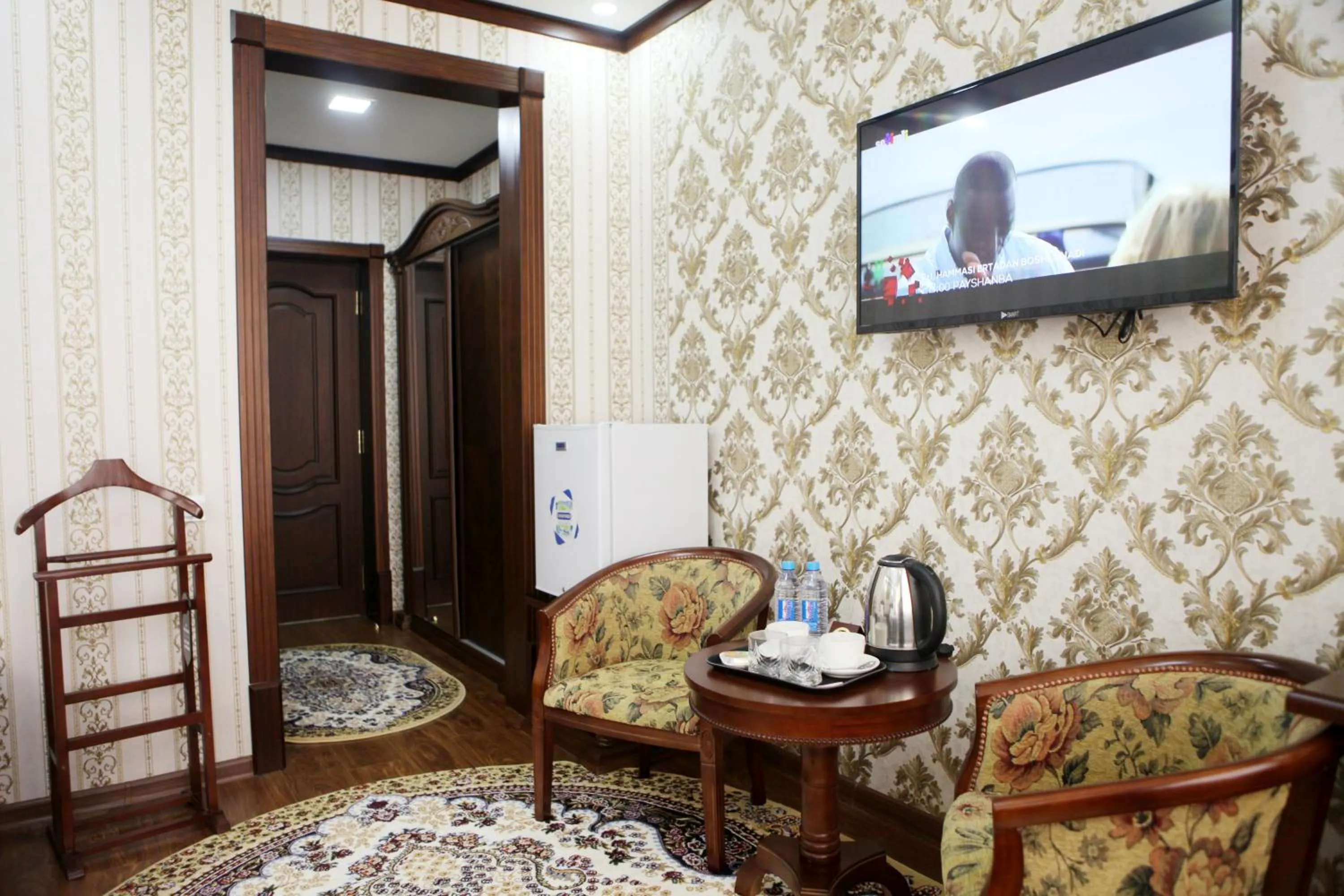 TV and multimedia in Hotel Naxshab