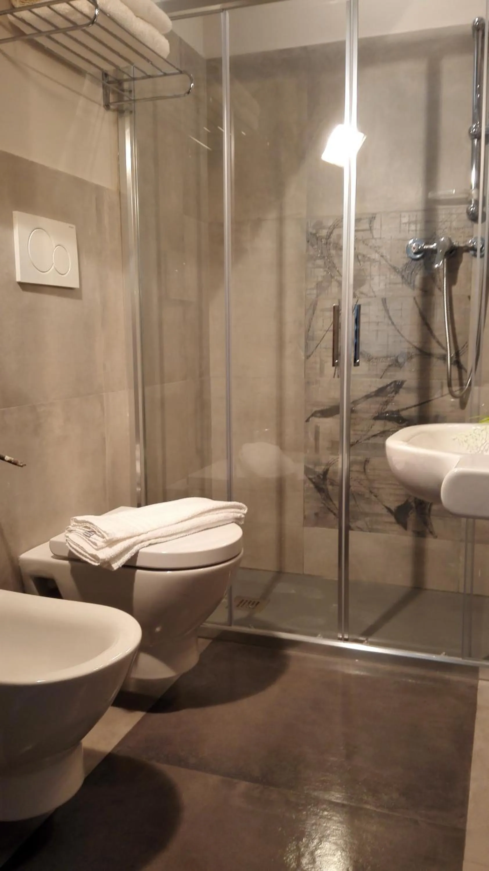 Bathroom in Hotel Sandra