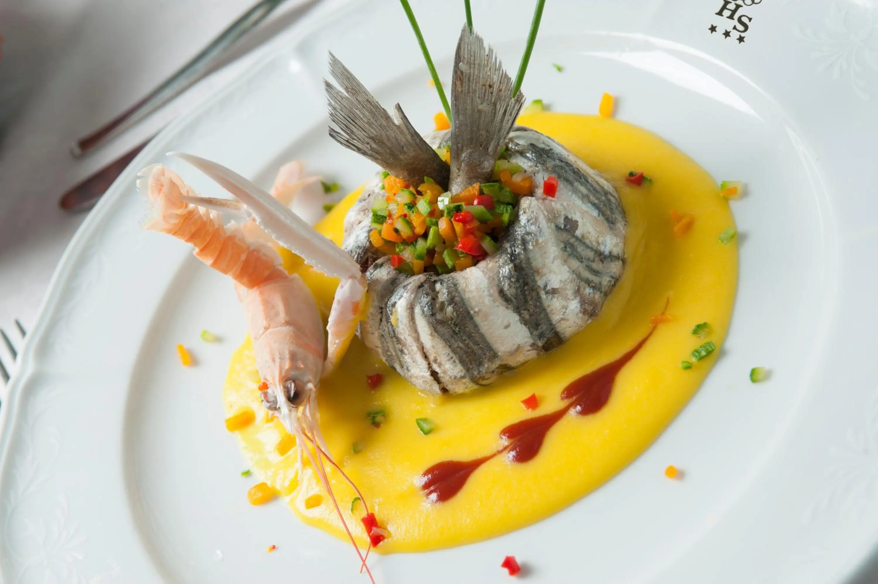 Restaurant/places to eat in Hotel Sandra