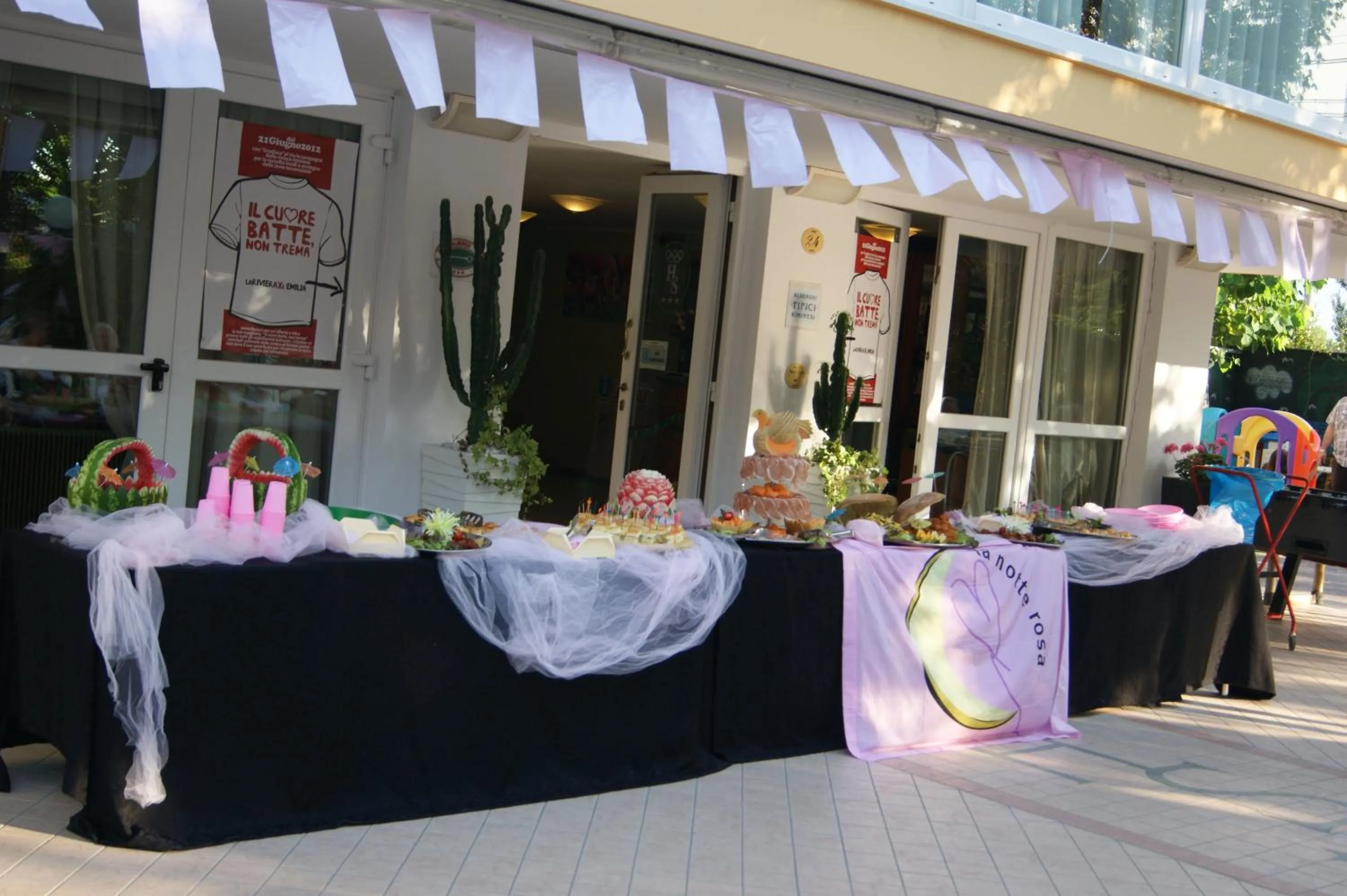 Property building in Hotel Sandra