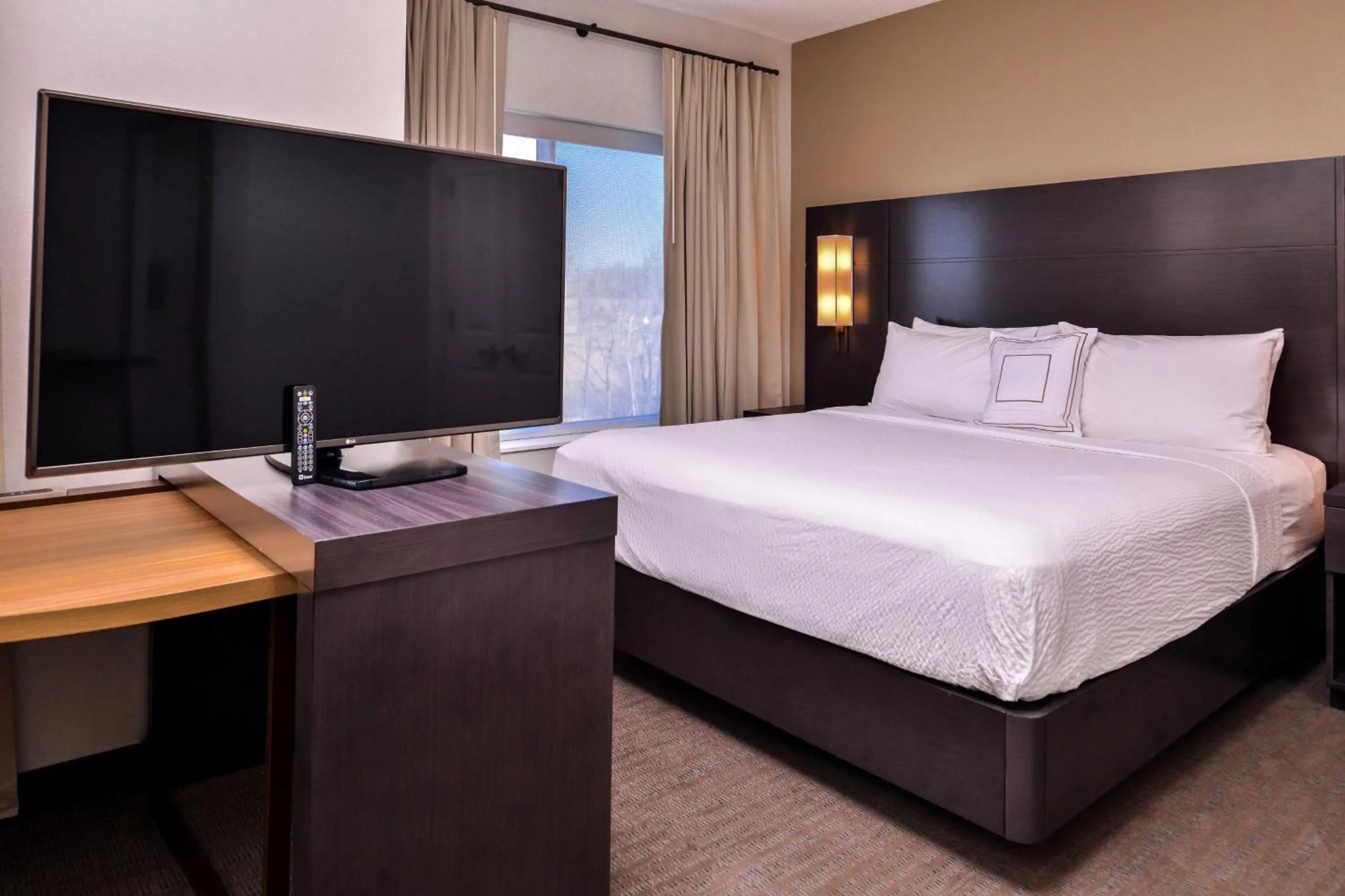 Photo of the whole room, Bed in Residence Inn by Marriott Charlotte Steele Creek