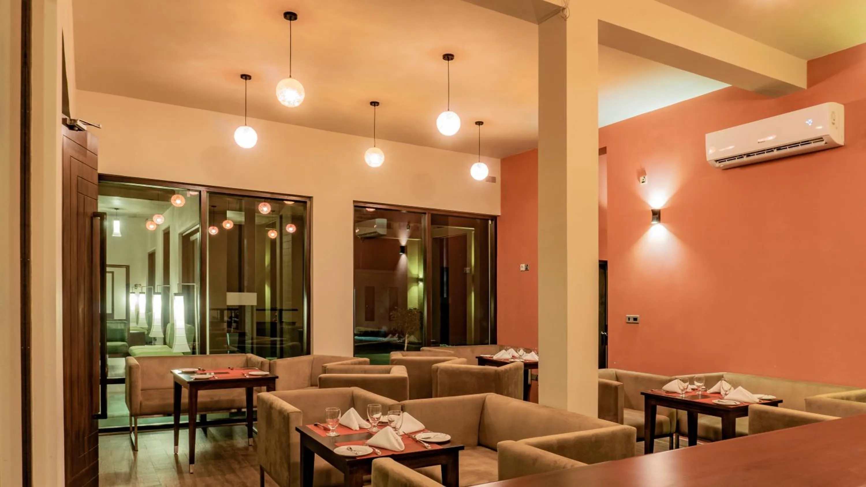 Lounge or bar in Amora Lagoon Hotel