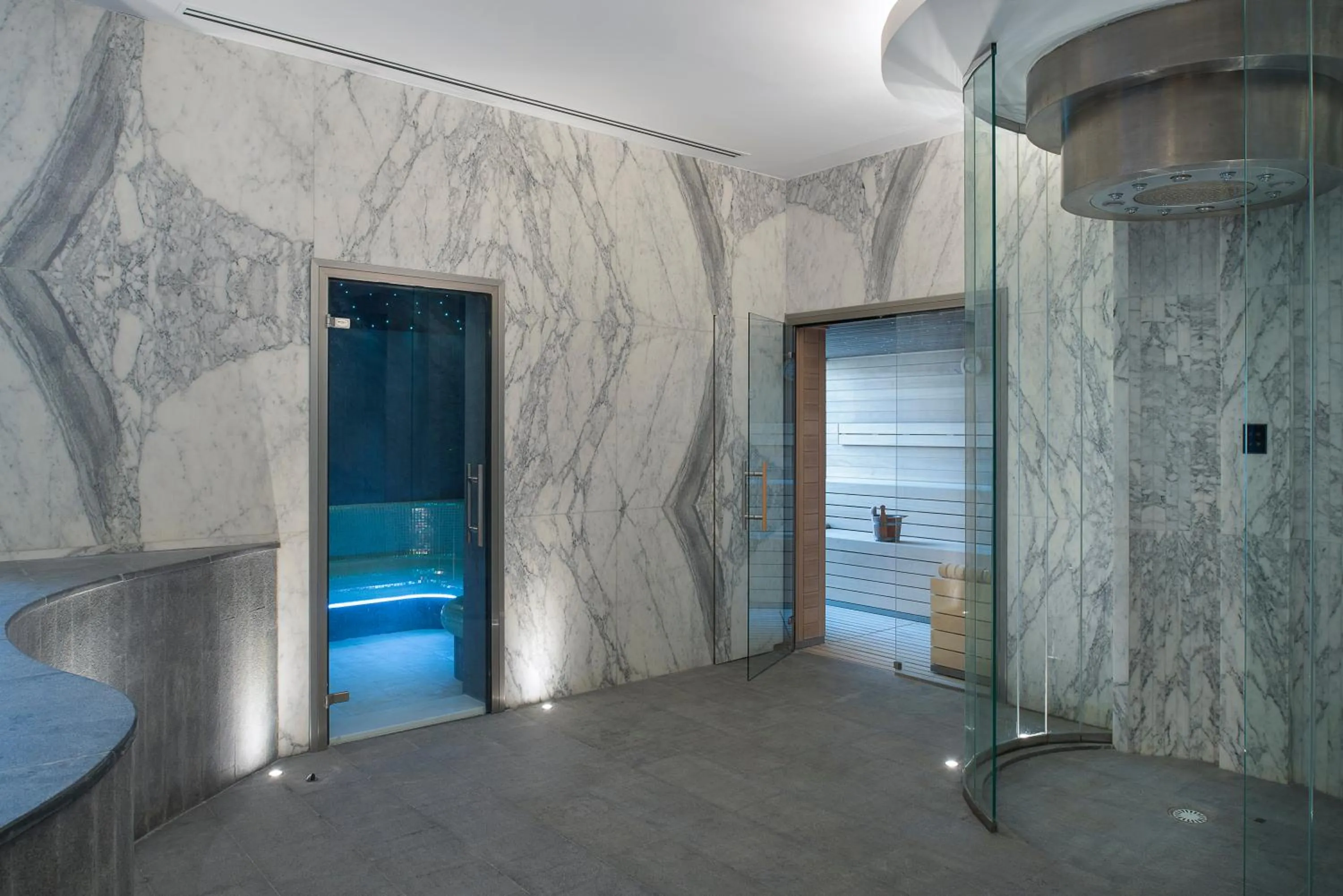 Massage in Dusit Doha Hotel