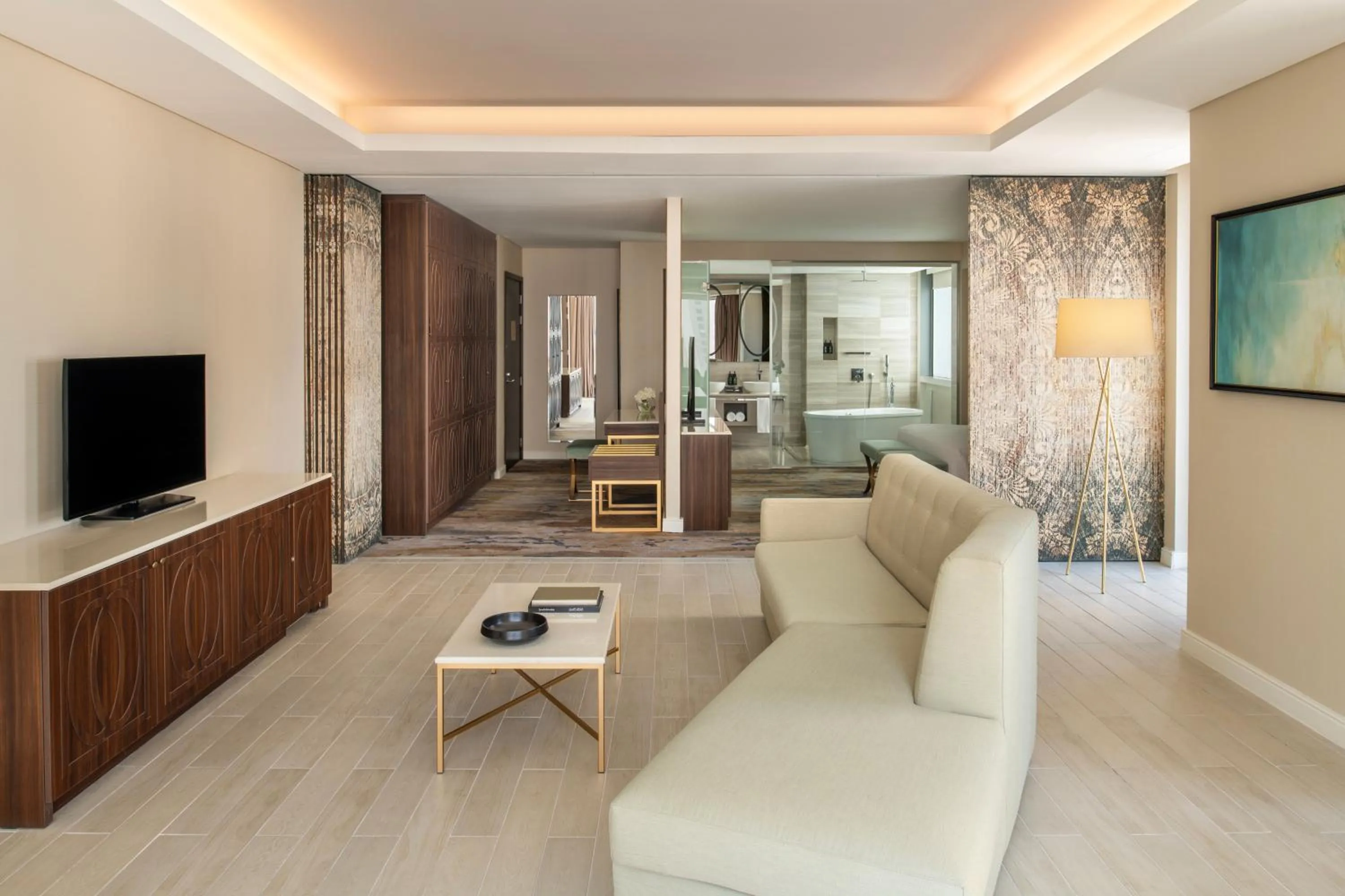 Shower in Dusit Doha Hotel